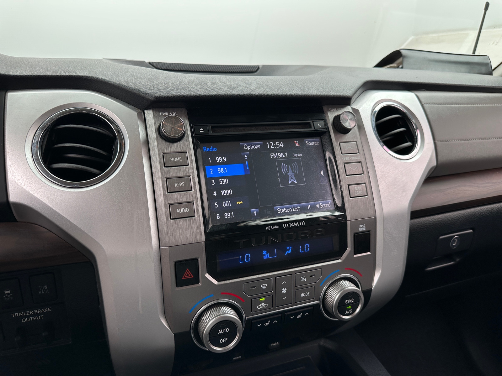Thumbnail: 2019 Toyota Tundra - 3