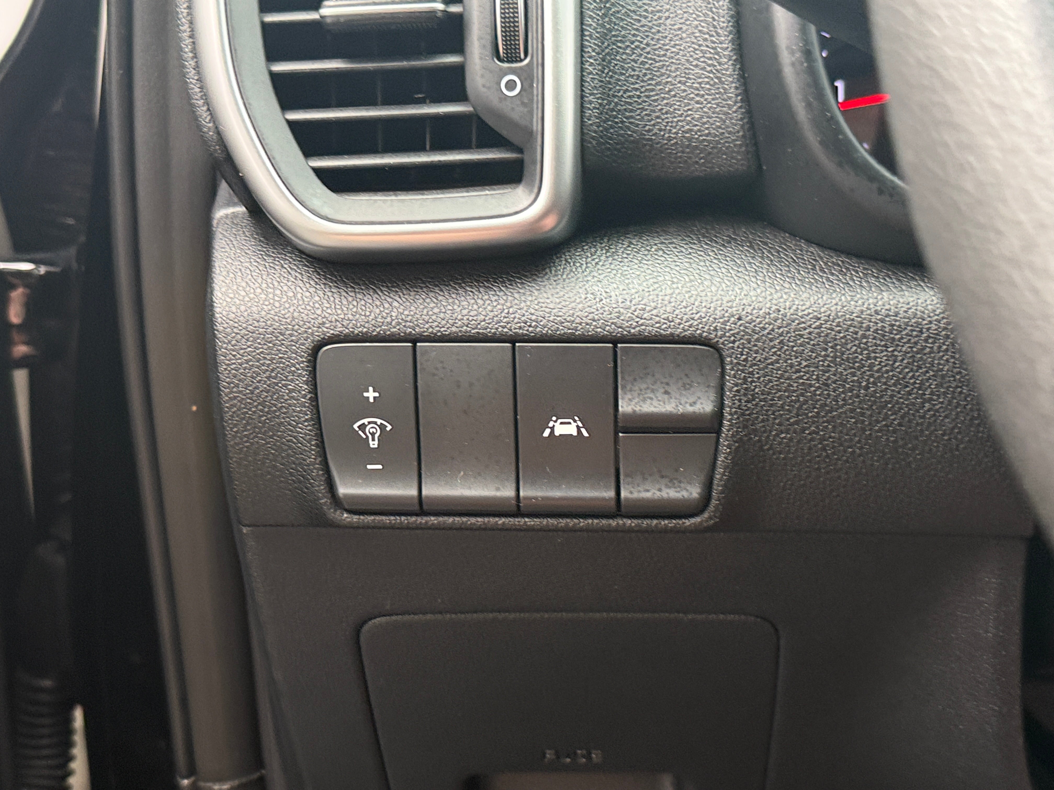 Used 2022 Kia Sportage LX with VIN KNDPMCAC6N7008227 for sale in Pewaukee, WI