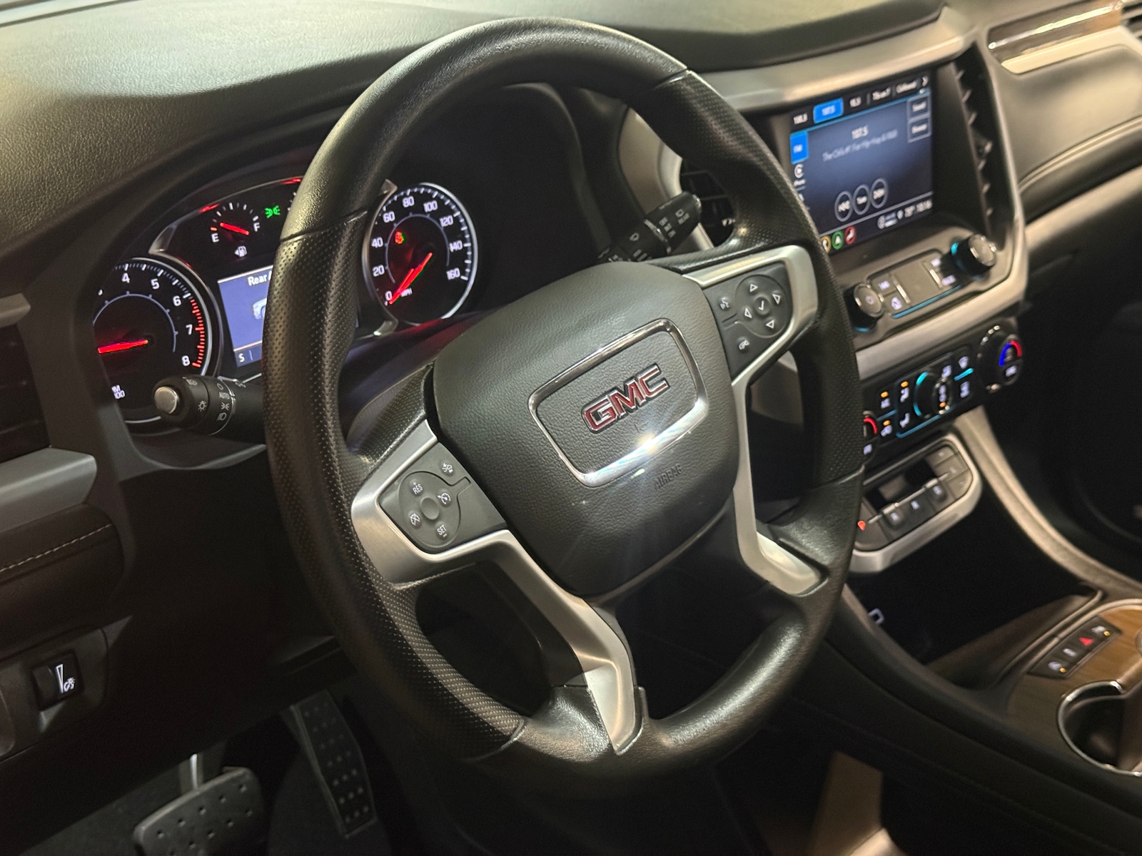 Thumbnail: 2023 GMC Acadia - 5