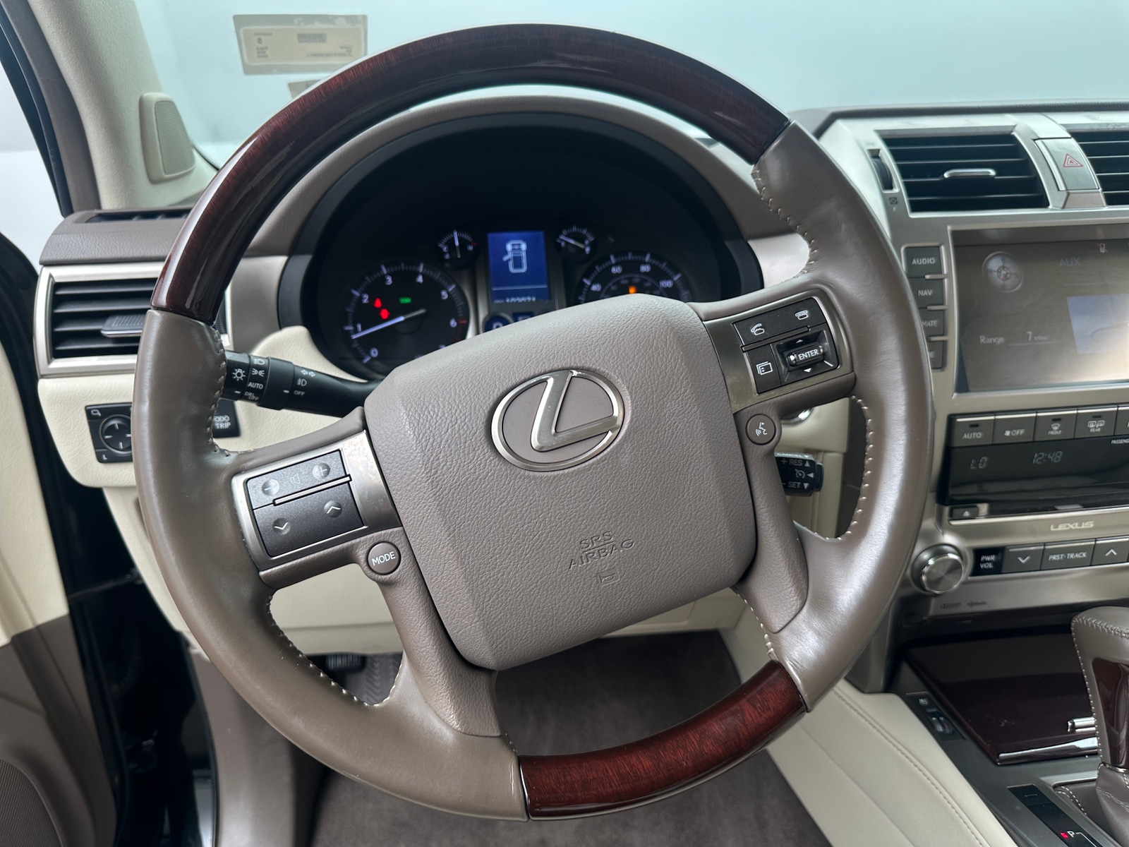 Thumbnail: 2019 Lexus GX - 4