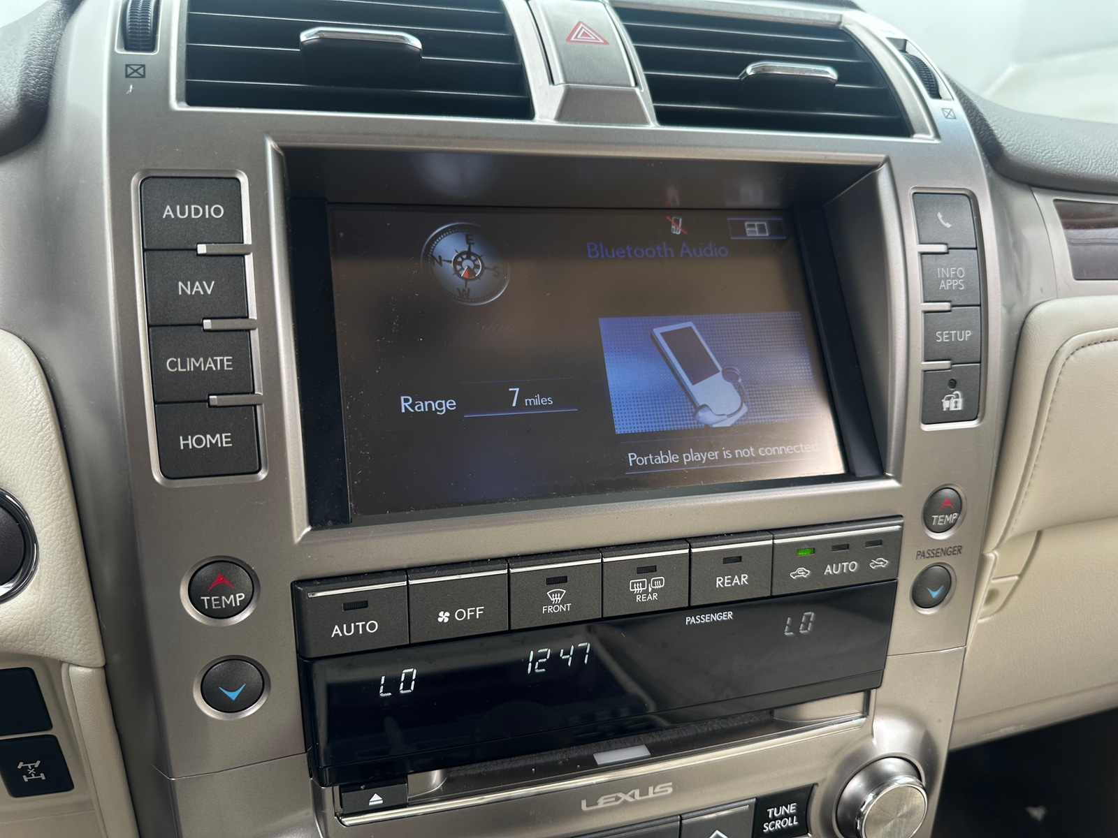 Thumbnail: 2019 Lexus GX - 3