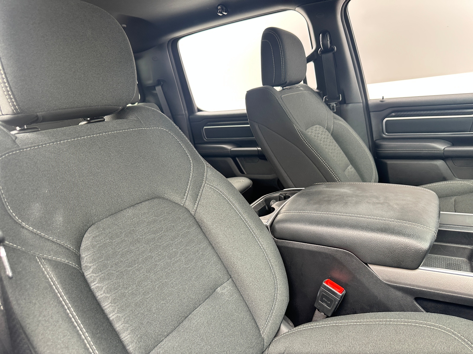 Thumbnail: 2025 RAM 1500 - 2
