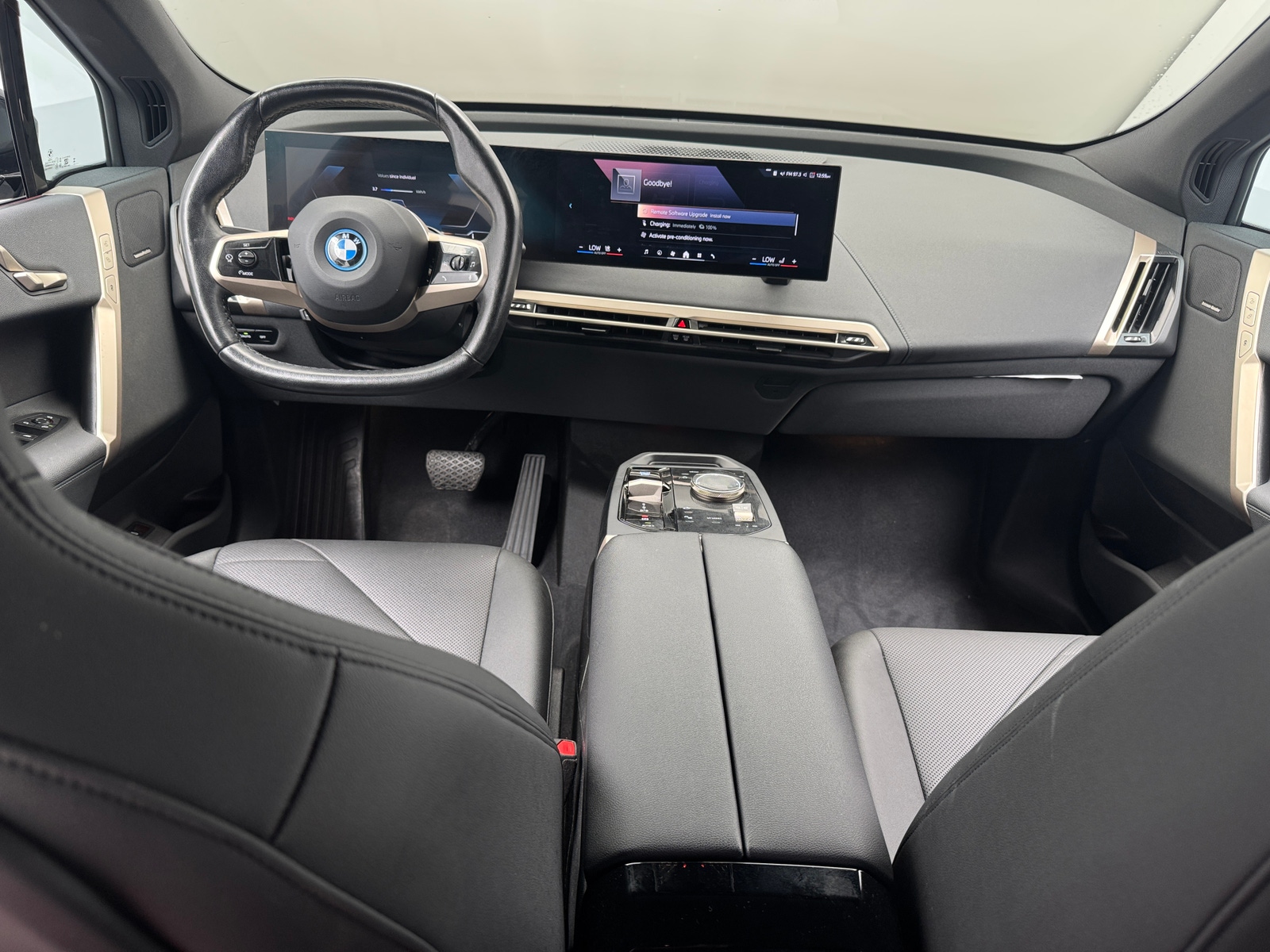 Thumbnail: 2024 BMW iX - 2