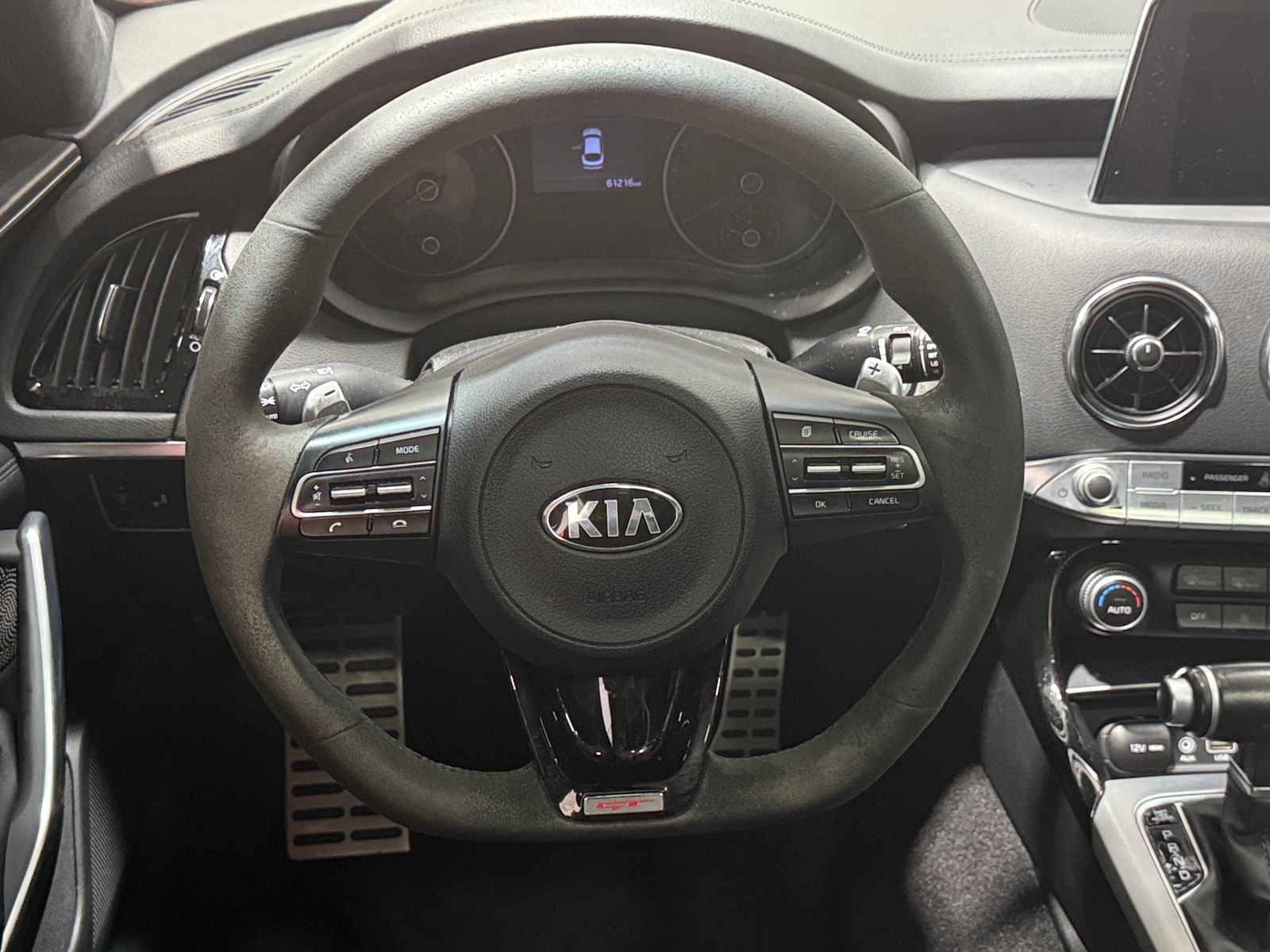 Thumbnail: 2019 Kia Stinger - 4