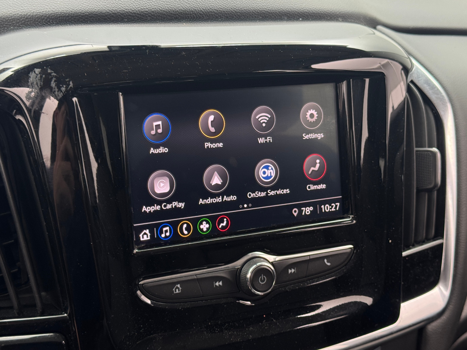 Thumbnail: 2021 Chevrolet Traverse - 4