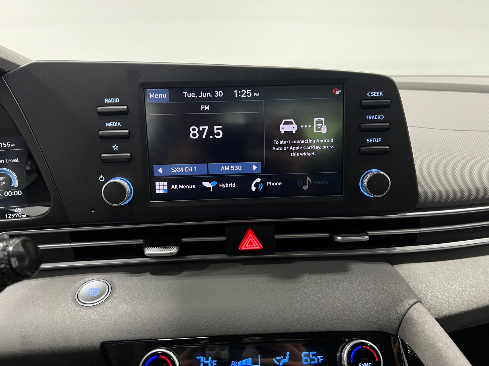 Thumbnail: 2023 Hyundai Elantra - 4
