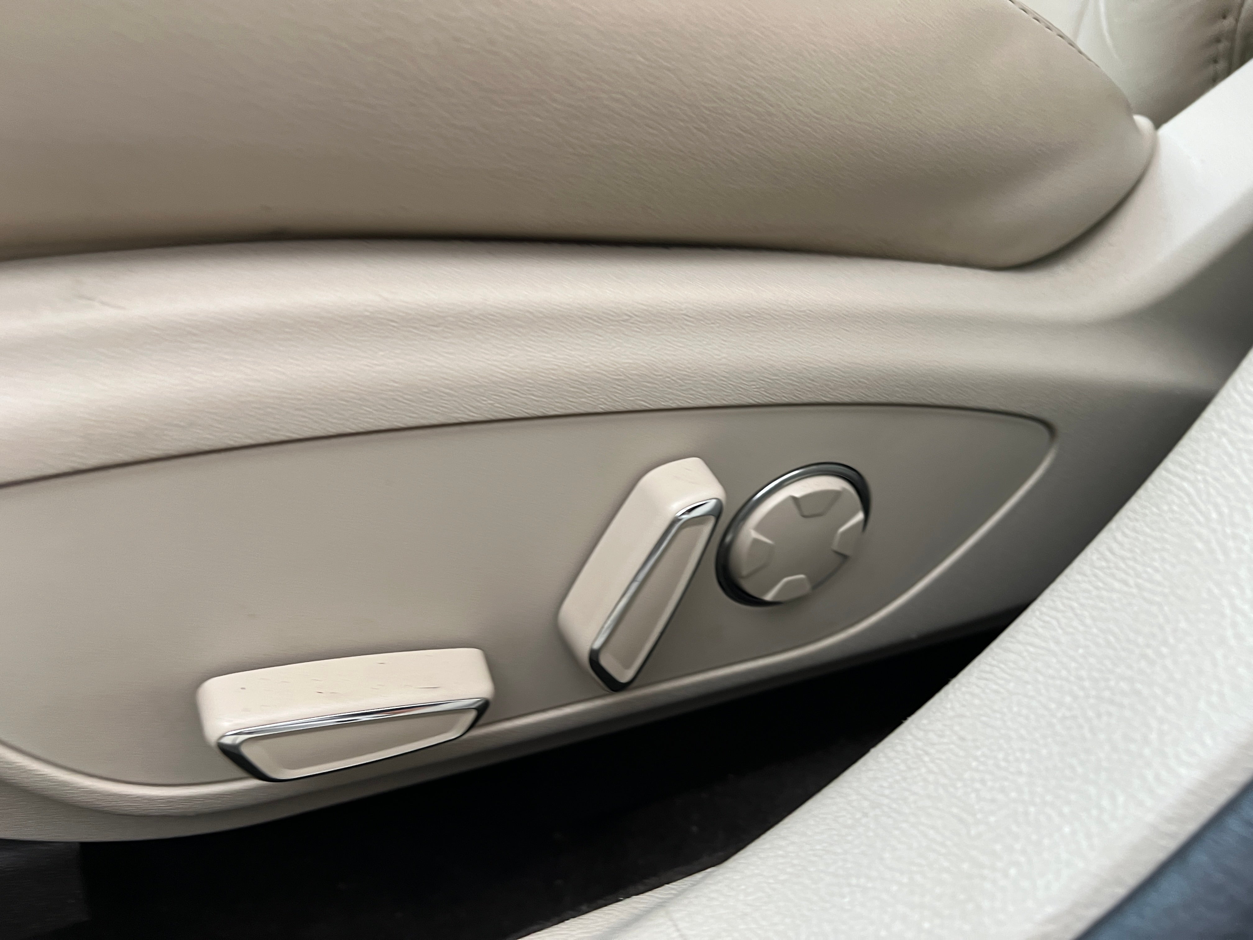 2019 Lincoln MKZ Reserve I - Photo 11