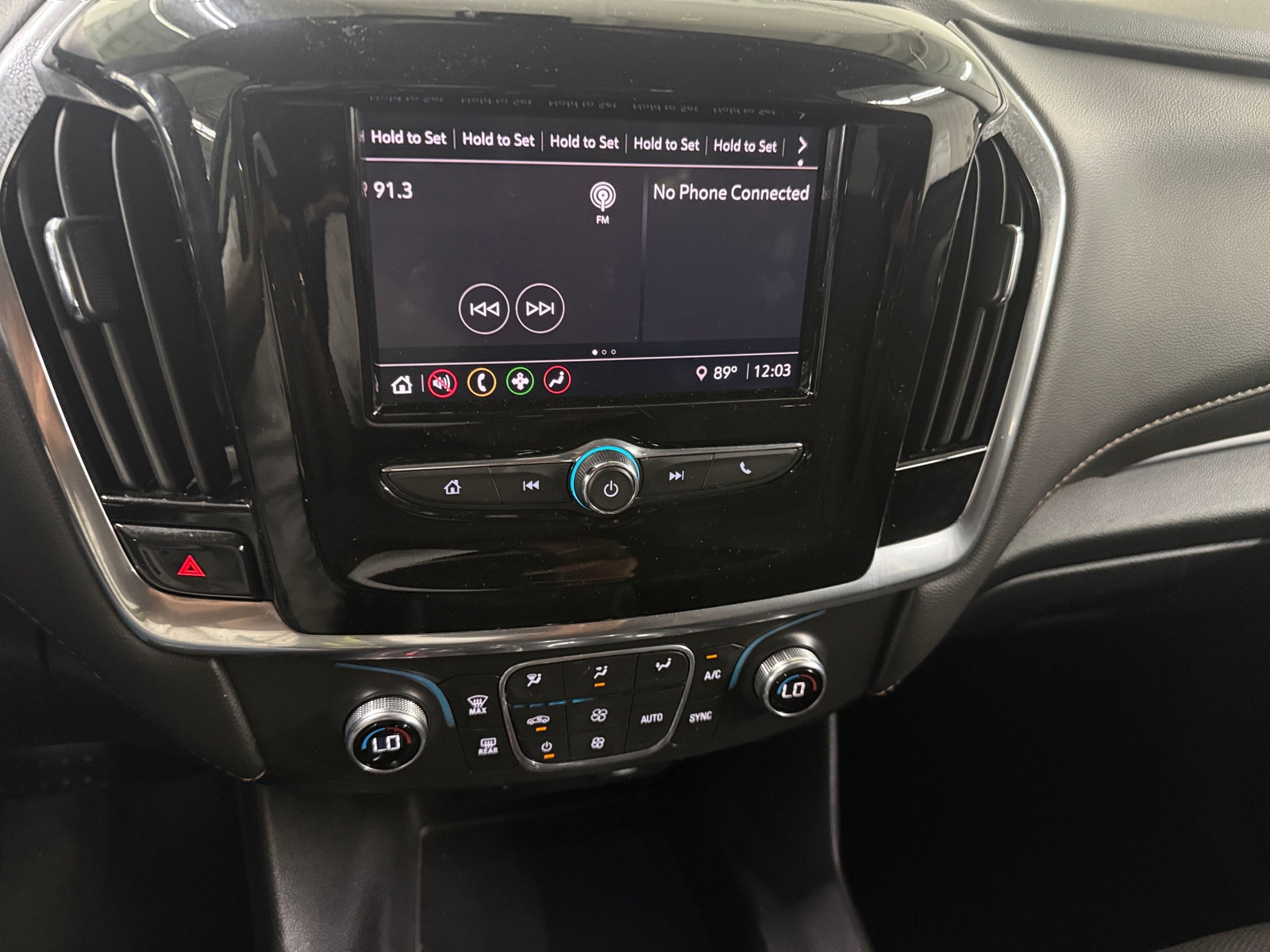 Thumbnail: 2020 Chevrolet Traverse - 4