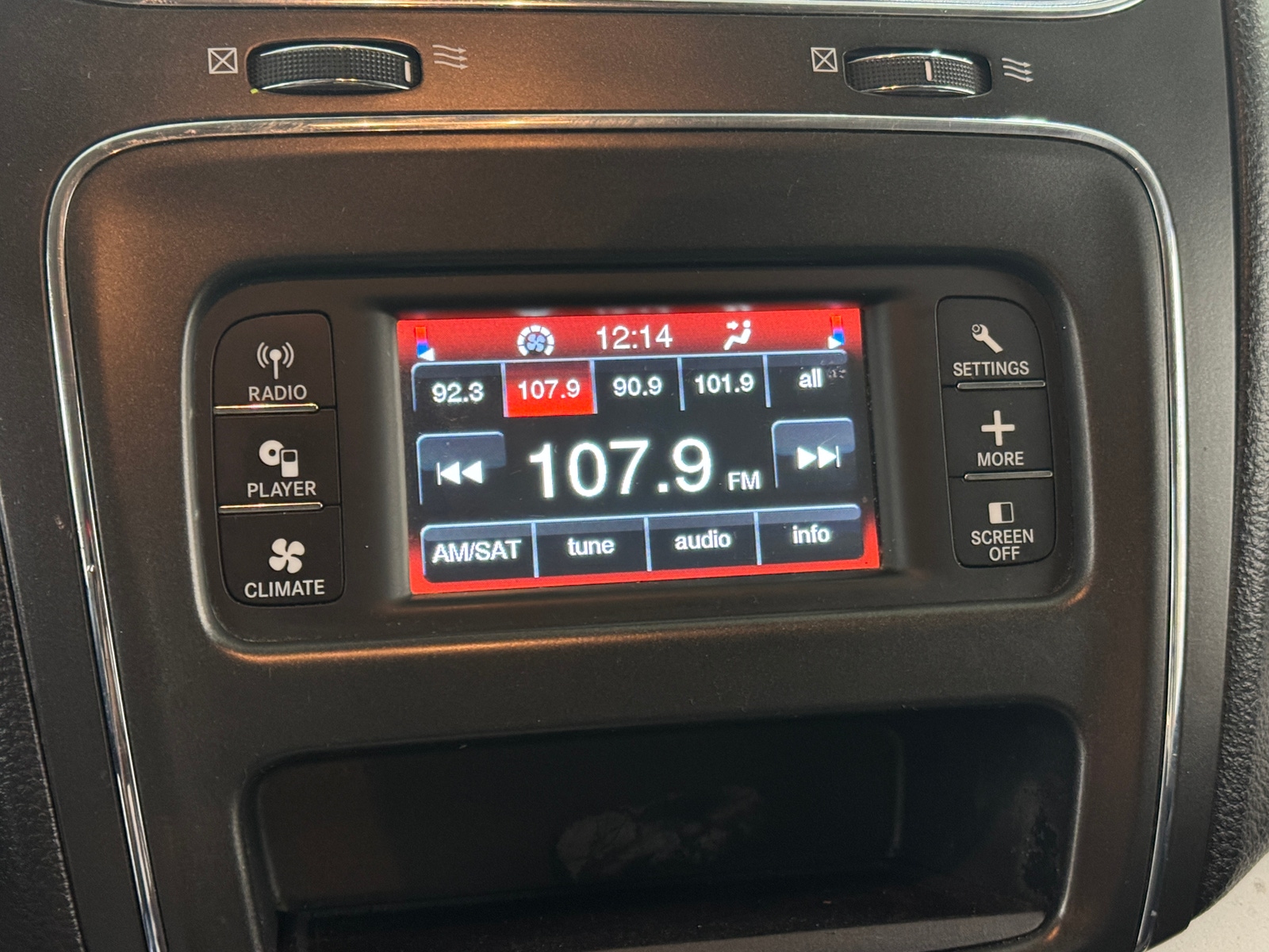 Thumbnail: 2019 Dodge Journey - 4