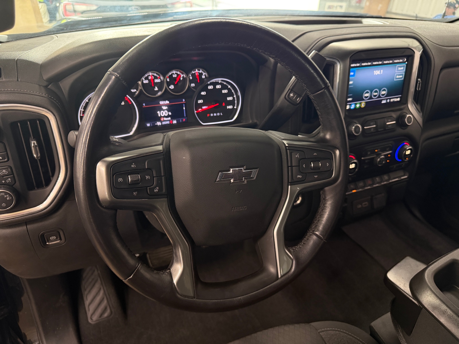 Thumbnail: 2020 Chevrolet Silverado 1500 - 5