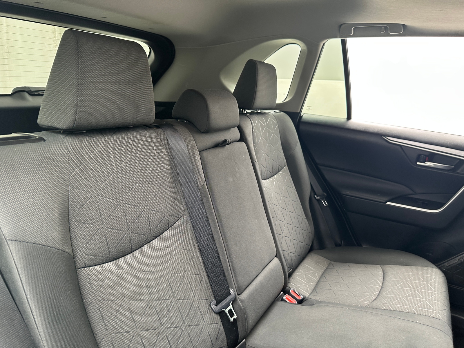 Thumbnail: 2021 Toyota RAV4 - 6