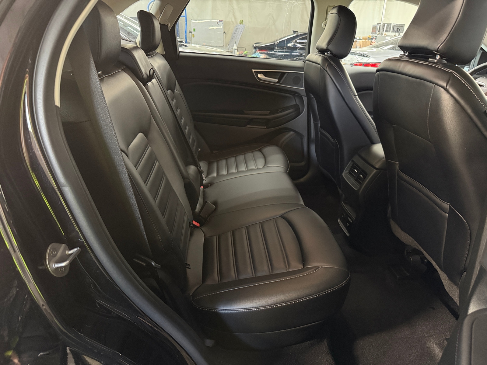 Thumbnail: 2023 Ford Edge - 5