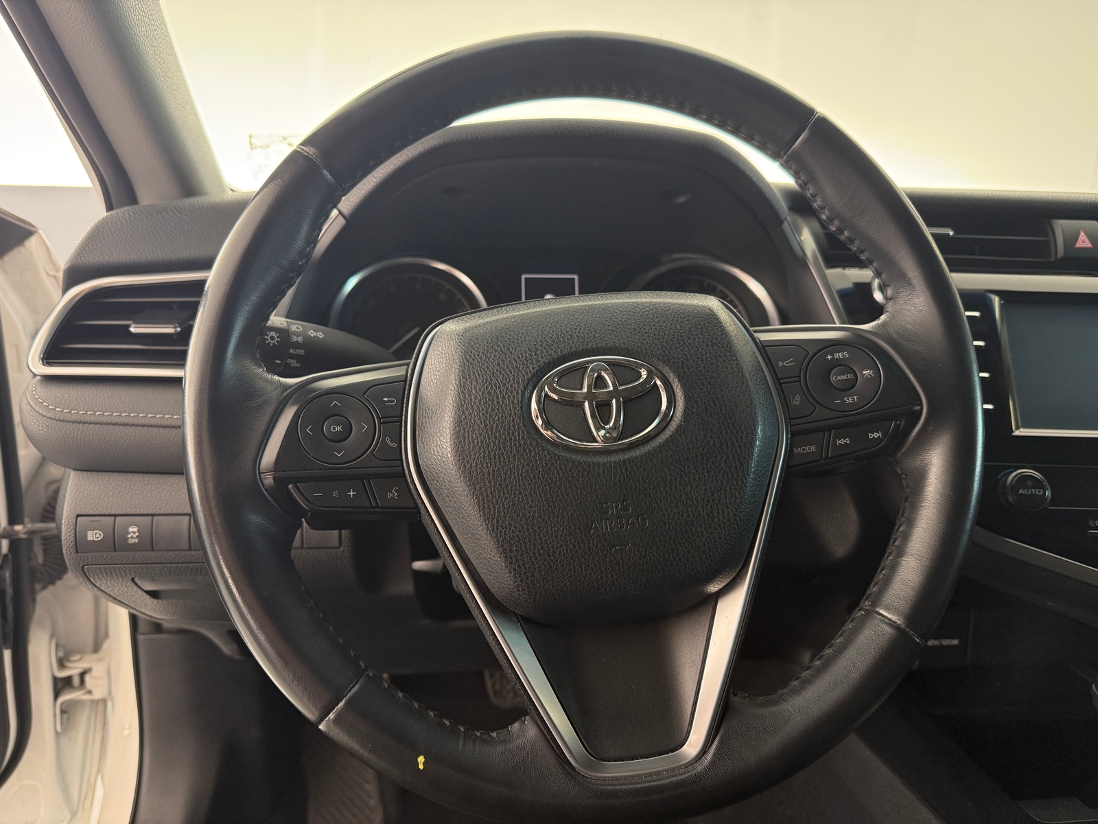 Thumbnail: 2018 Toyota Camry - 5