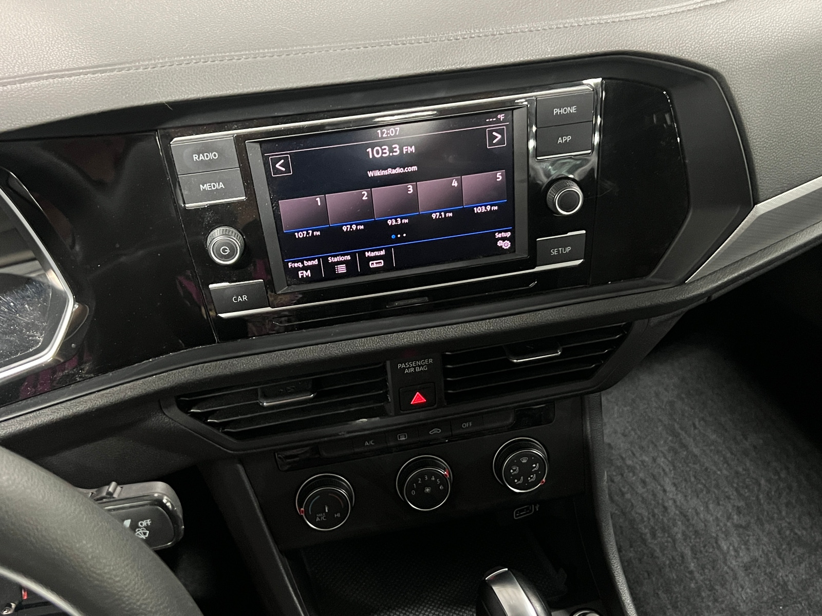 Thumbnail: 2019 Volkswagen Jetta - 4