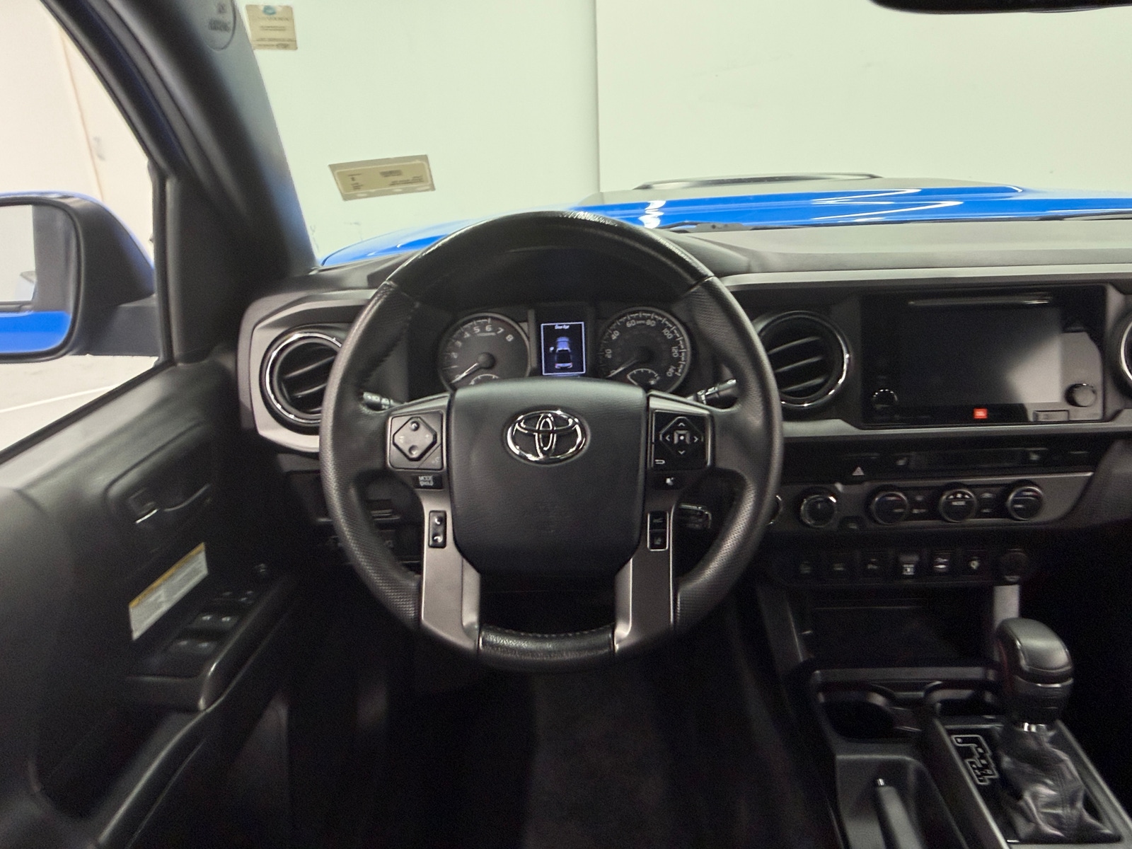 Thumbnail: 2019 Toyota Tacoma - 4
