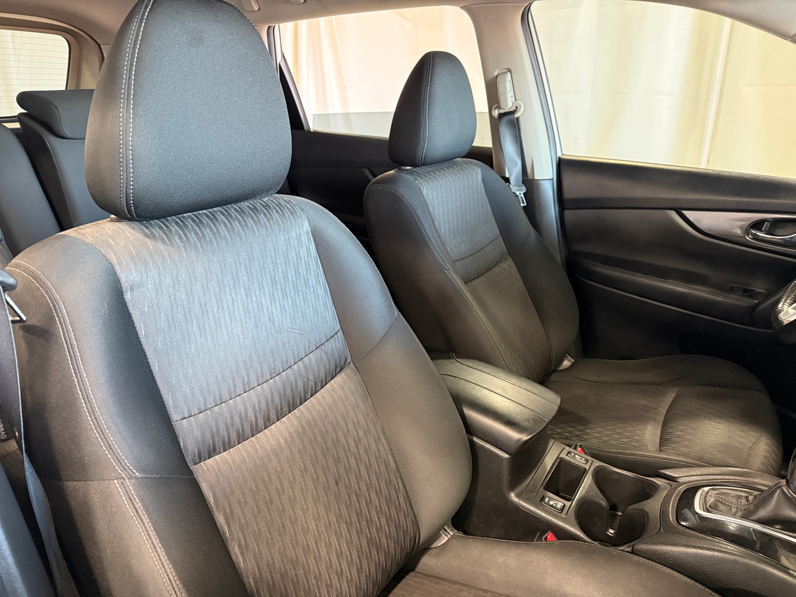 Thumbnail: 2019 Nissan Rogue - 2