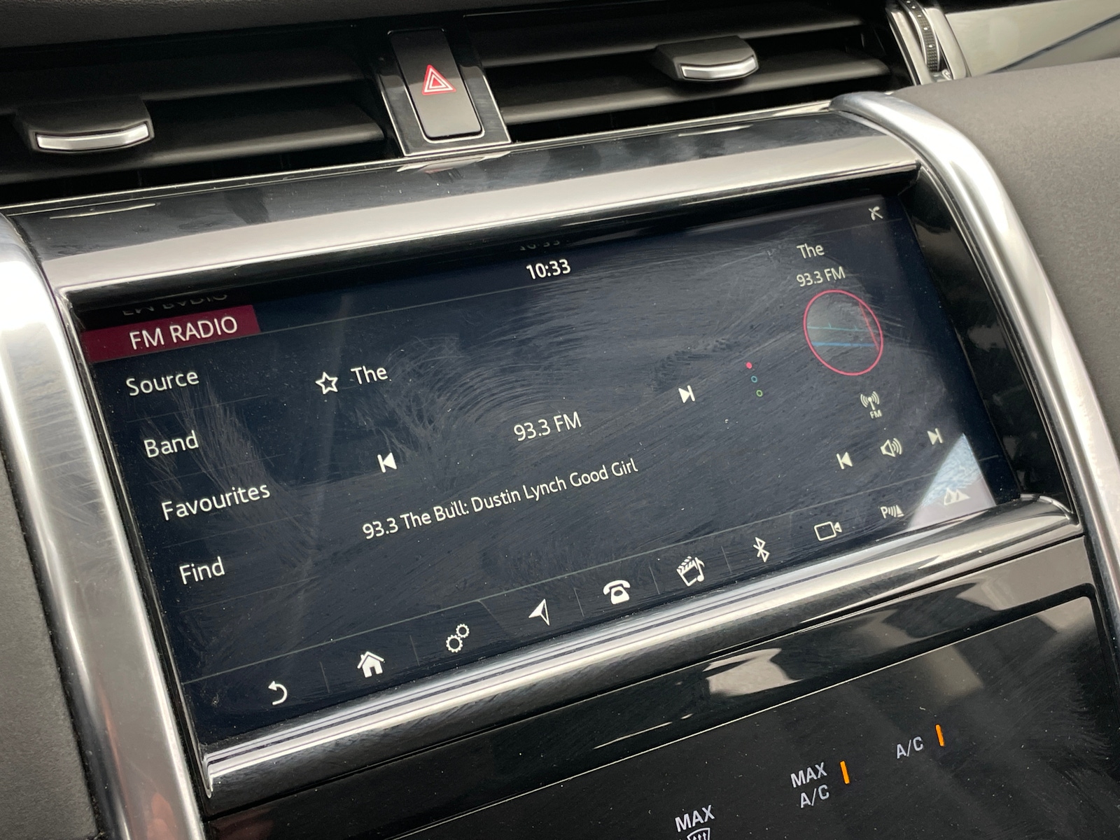 Thumbnail: 2020 Land Rover Discovery Sport - 3