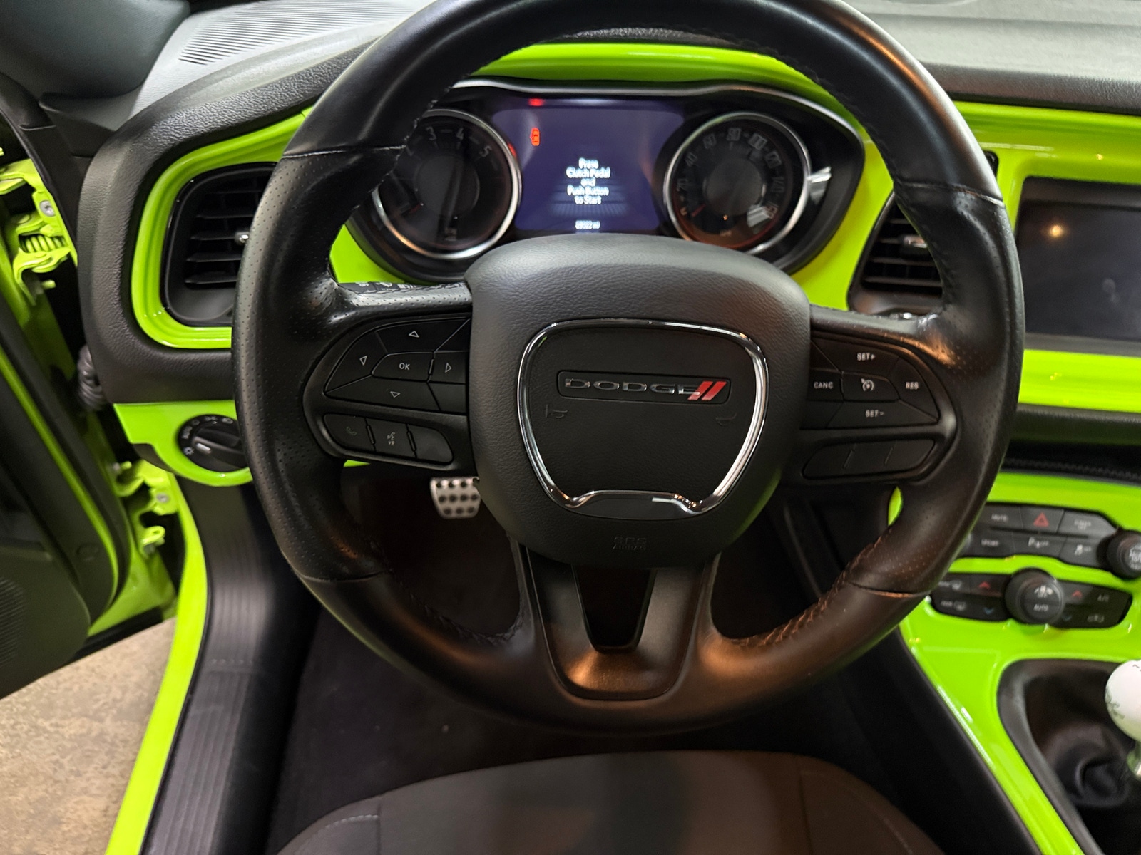 Thumbnail: 2023 Dodge Challenger - 5