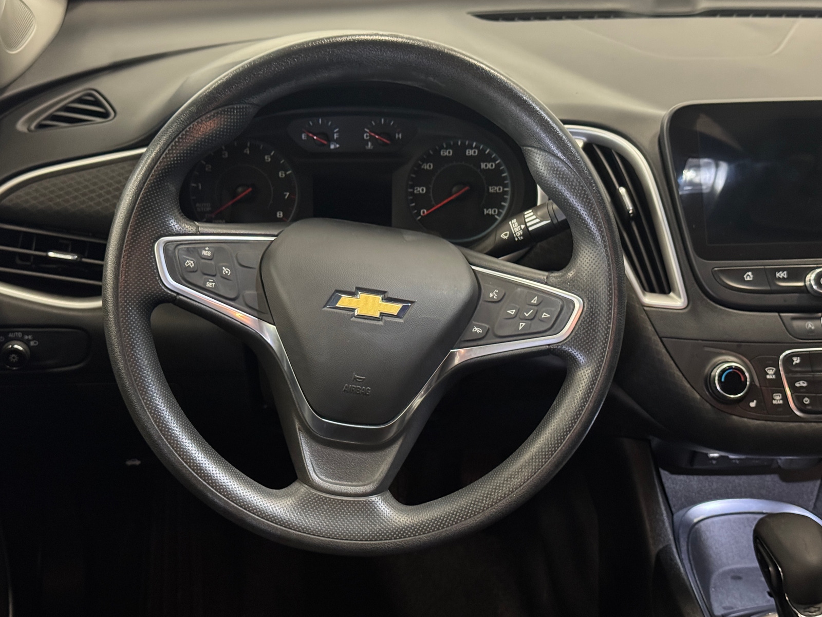 Thumbnail: 2022 Chevrolet Malibu - 5