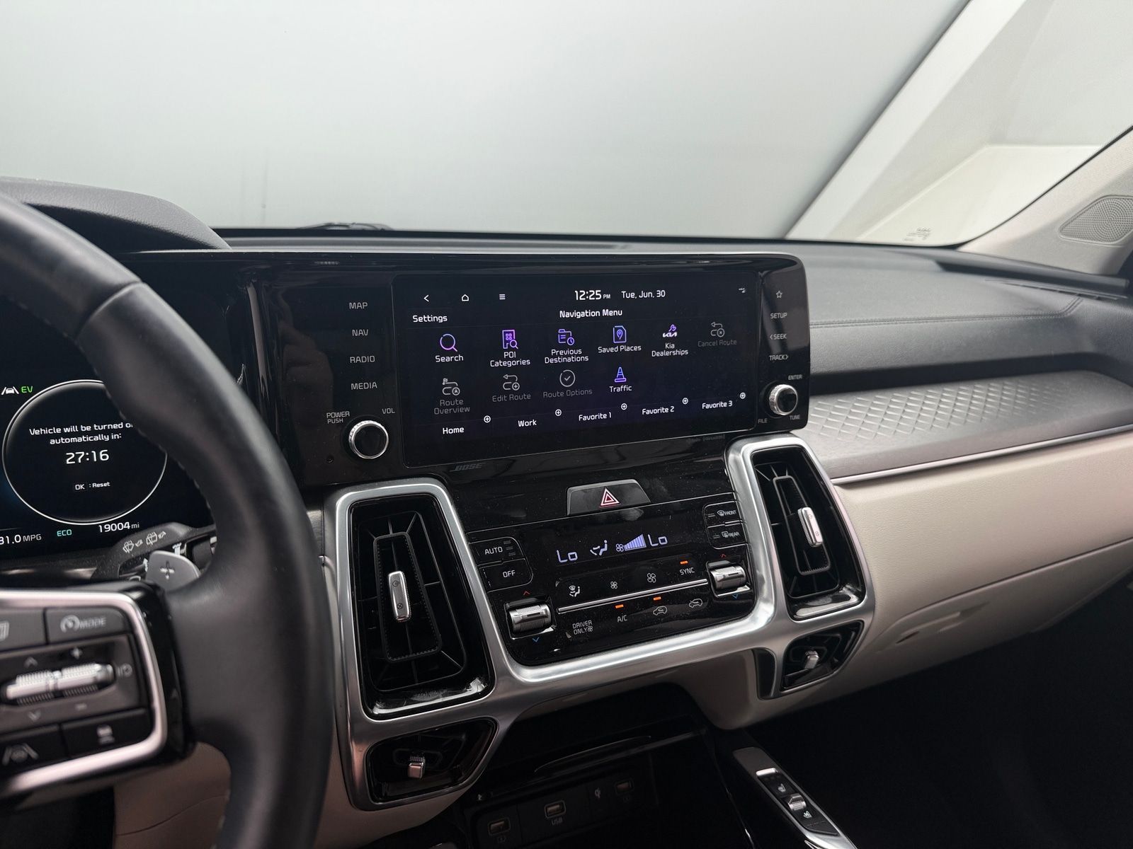 Thumbnail: 2023 Kia Sorento - 3