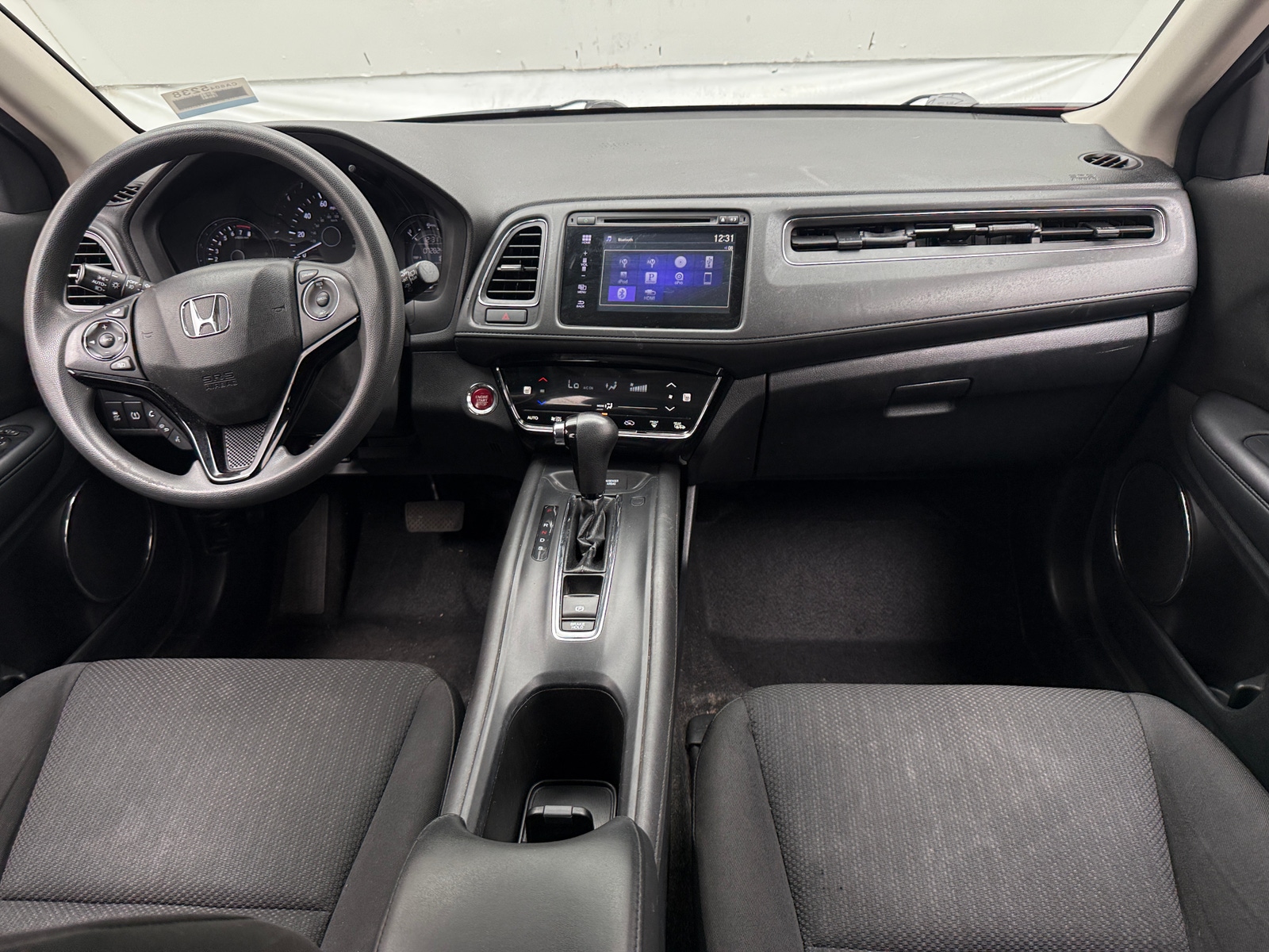 Thumbnail: 2017 Honda HR-V - 3