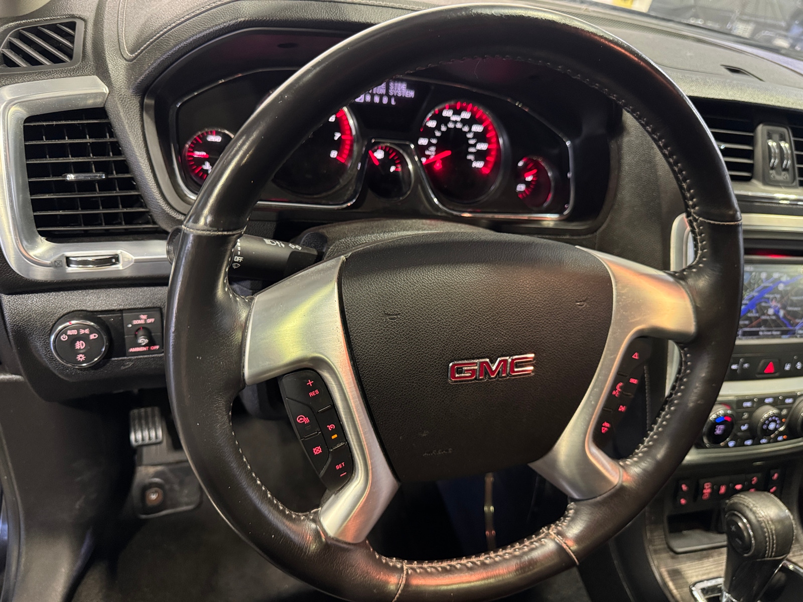 Thumbnail: 2017 GMC Acadia - 4