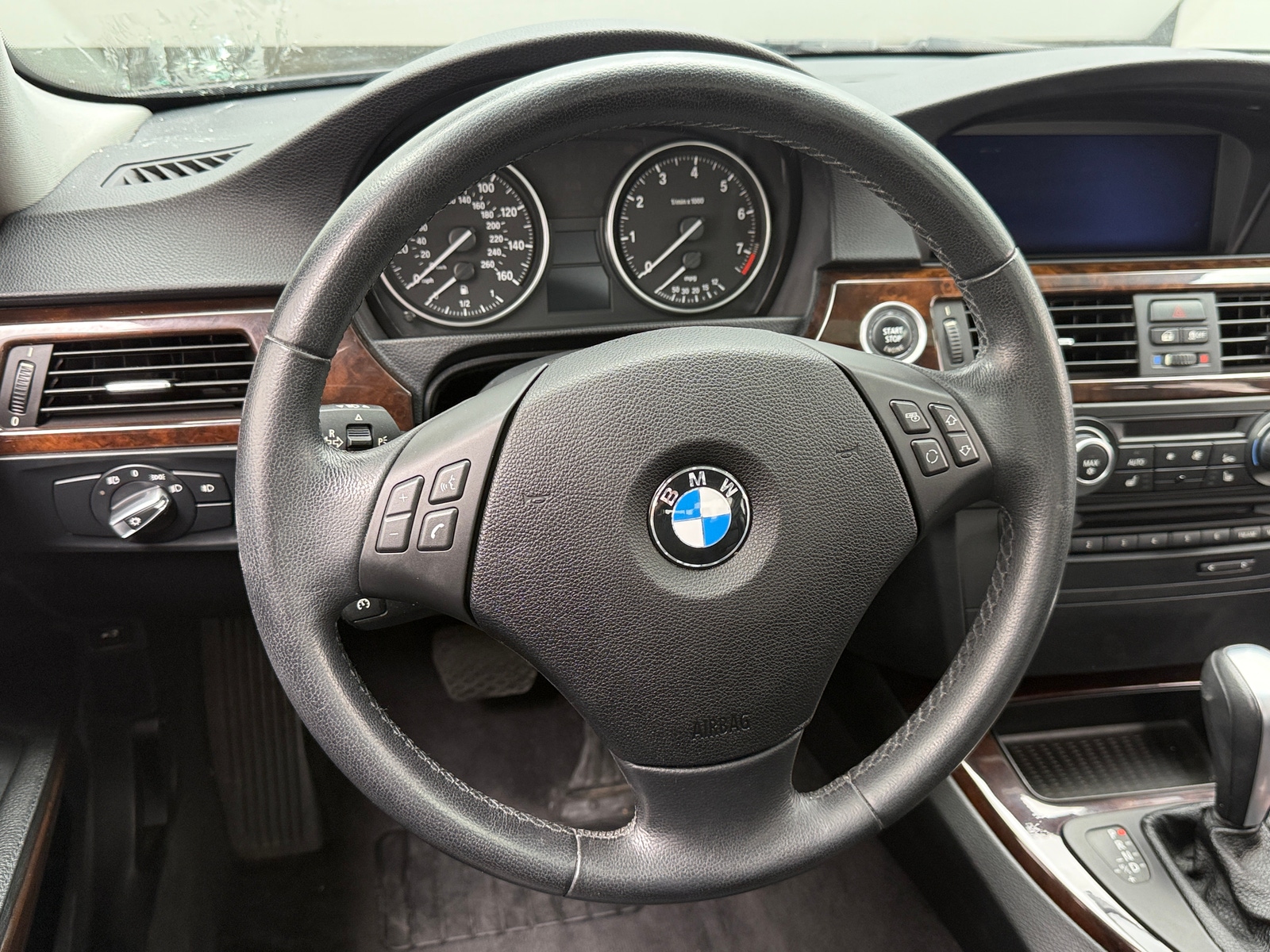 Thumbnail: 2011 BMW 3 Series - 5