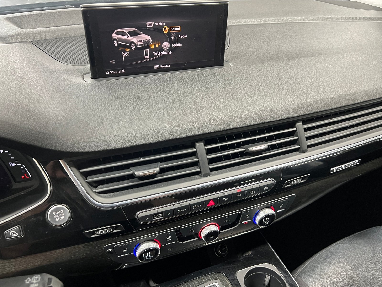 Thumbnail: 2019 Audi Q7 - 3