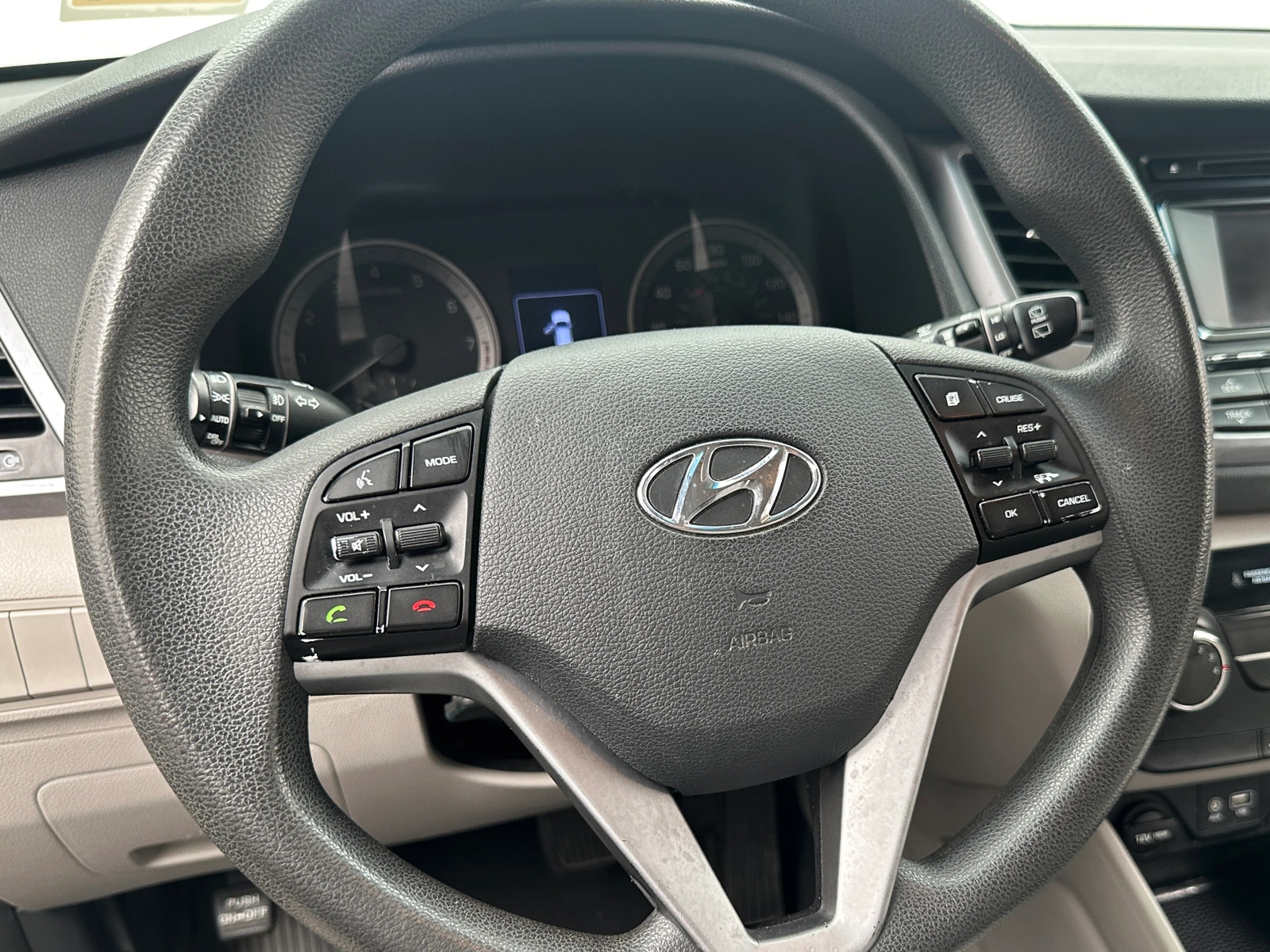Thumbnail: 2017 Hyundai Tucson - 5