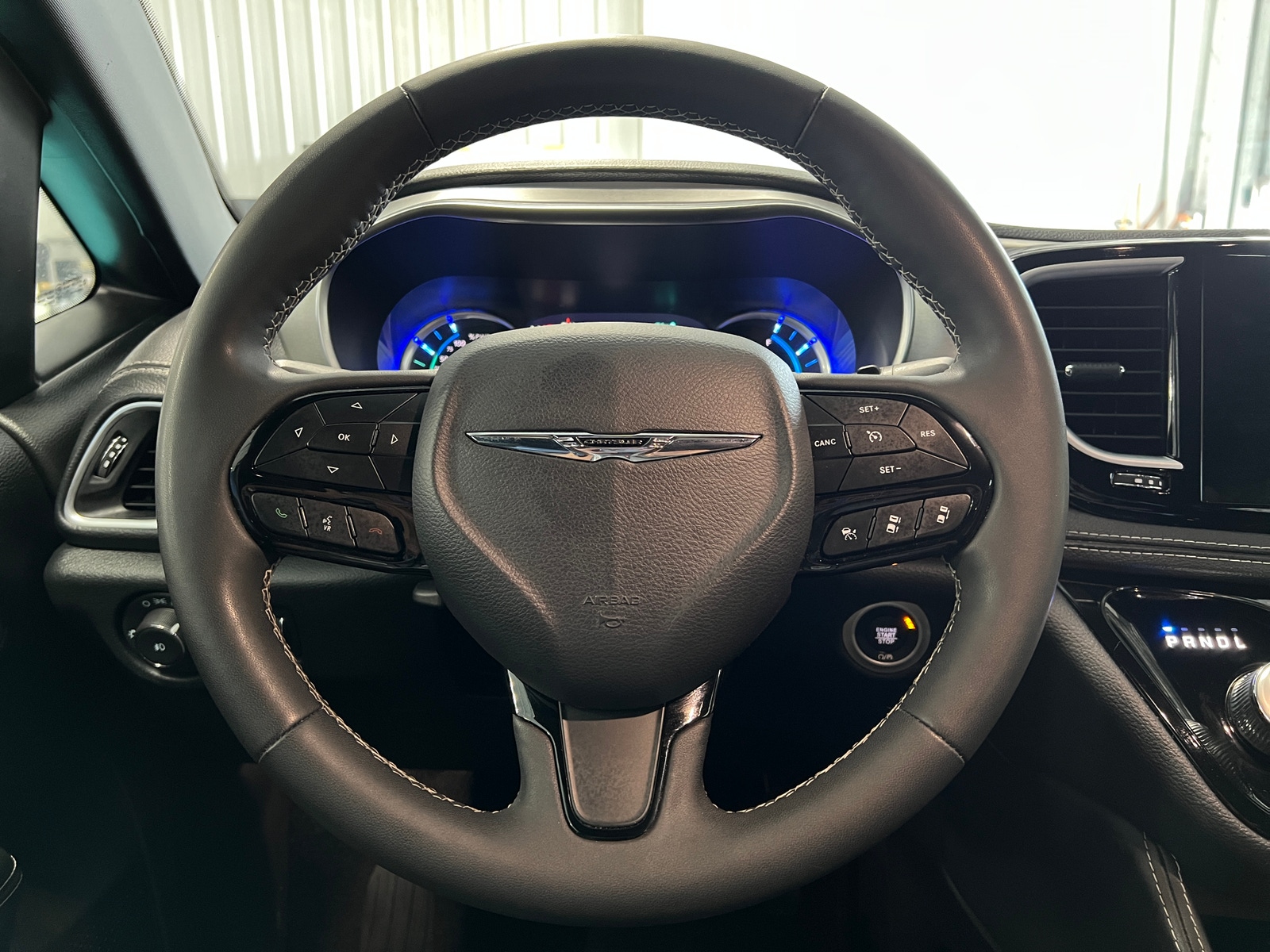 Thumbnail: 2024 Chrysler Pacifica - 4