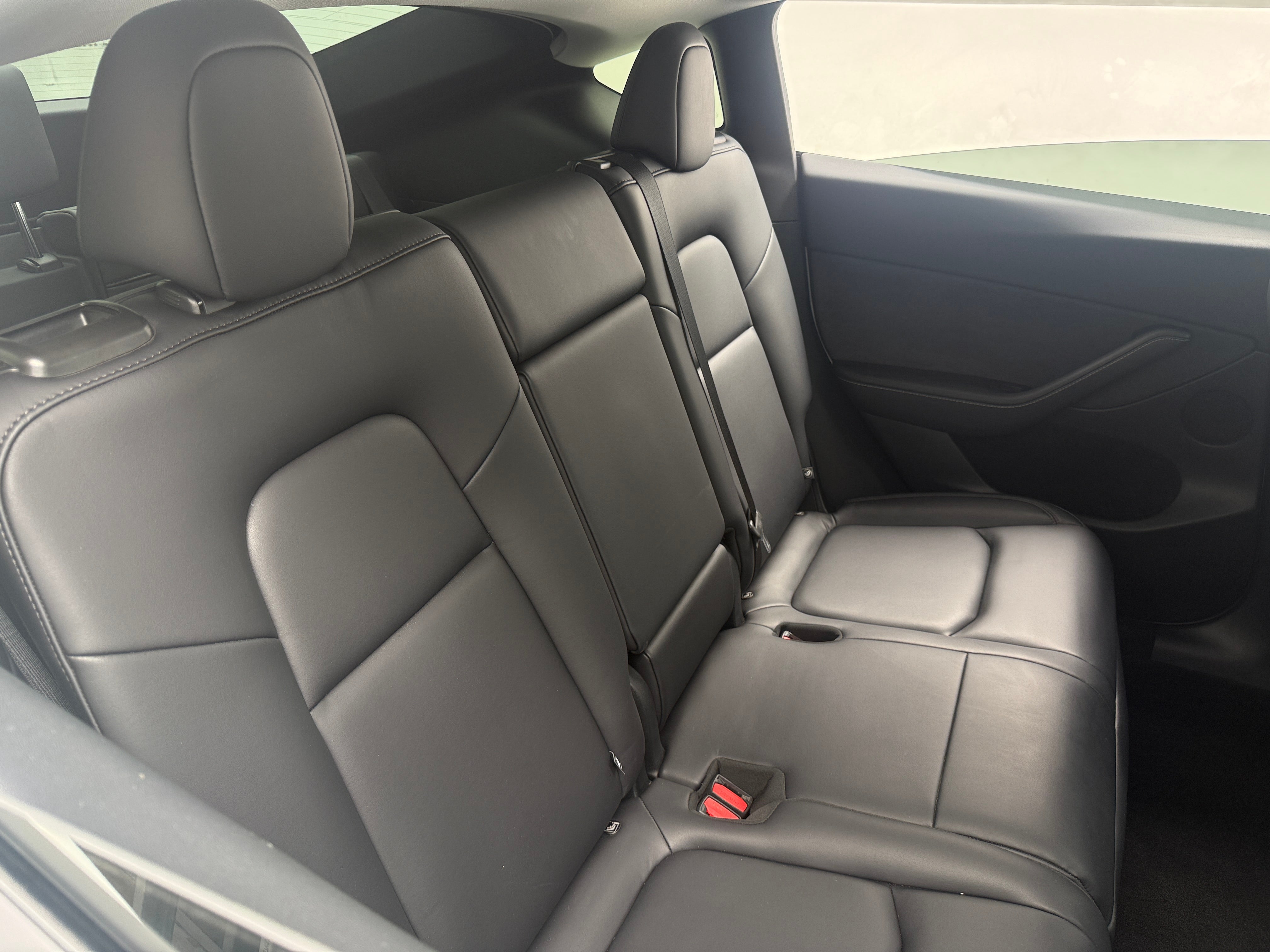 Used 2024 Tesla Model Y Long Range with VIN 7SAYGAEE7RF208953 for sale in Auburn, WA