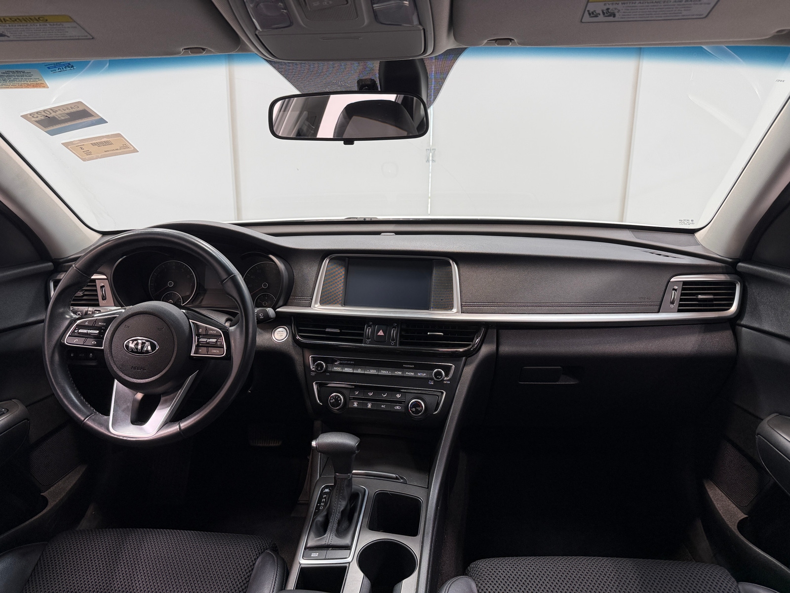 Thumbnail: 2020 Kia Optima - 3