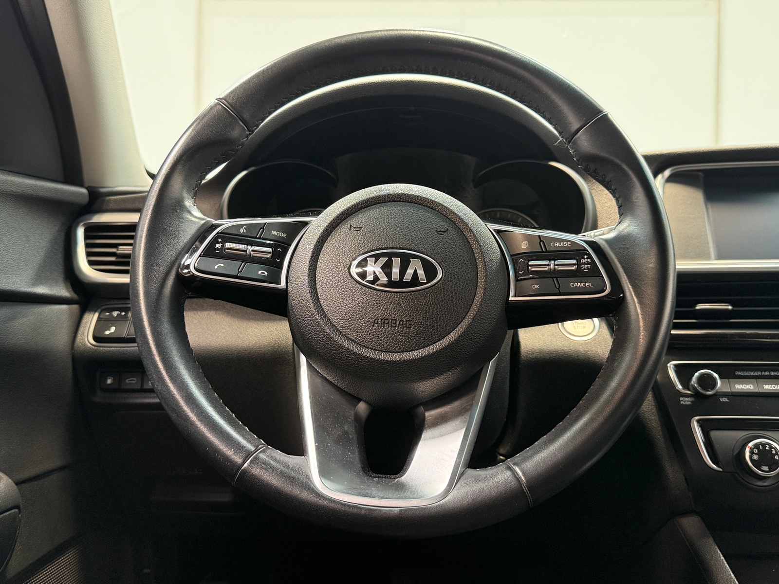 Thumbnail: 2020 Kia Optima - 5