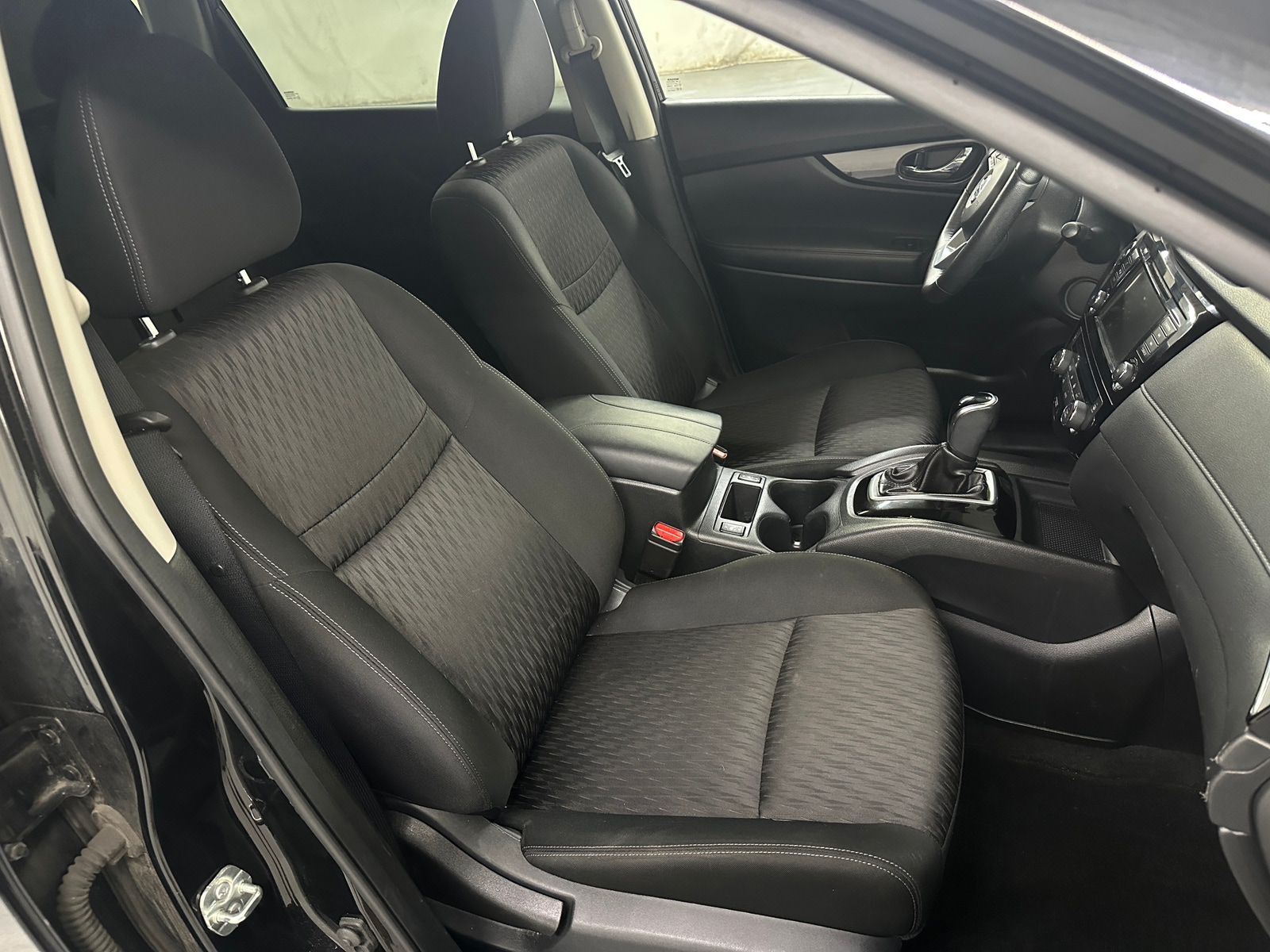Thumbnail: 2019 Nissan Rogue - 2