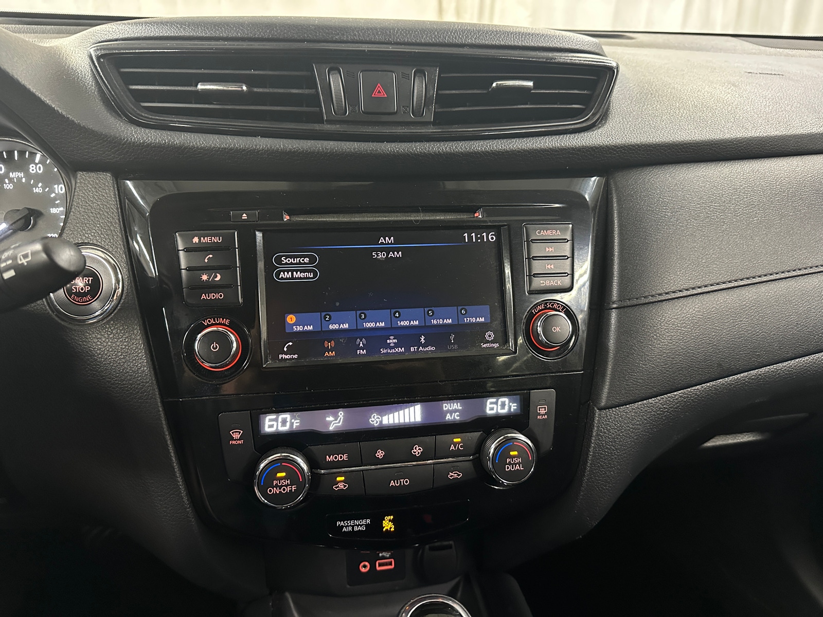 Thumbnail: 2019 Nissan Rogue - 4