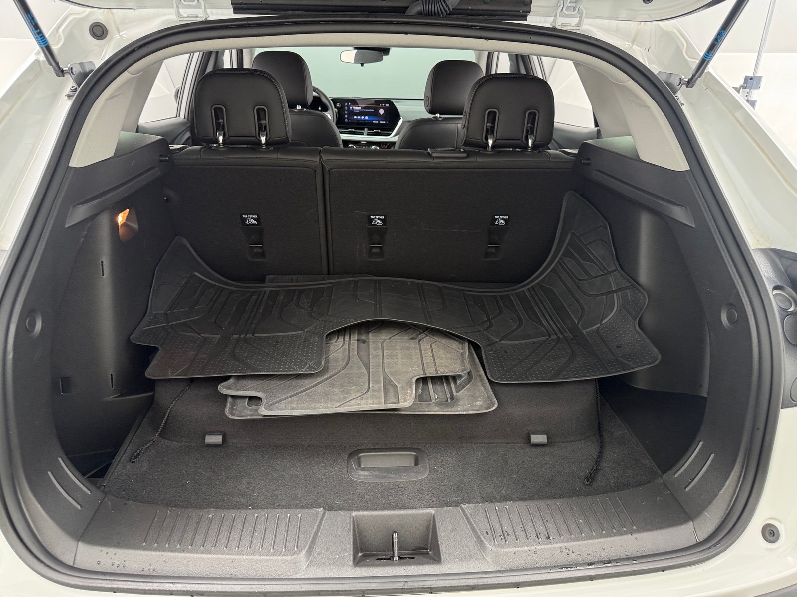 Thumbnail: 2025 Chevrolet Trax - 6