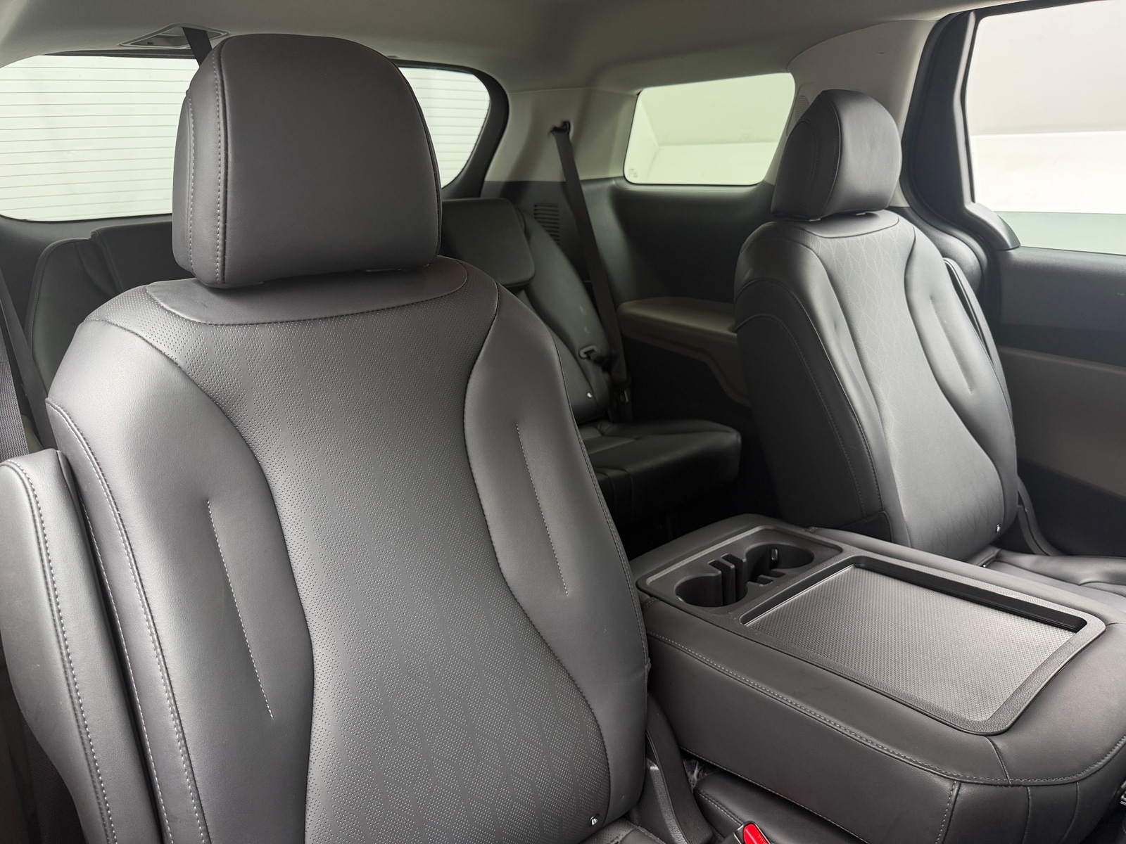 Thumbnail: 2026 Kia Carnival - 5