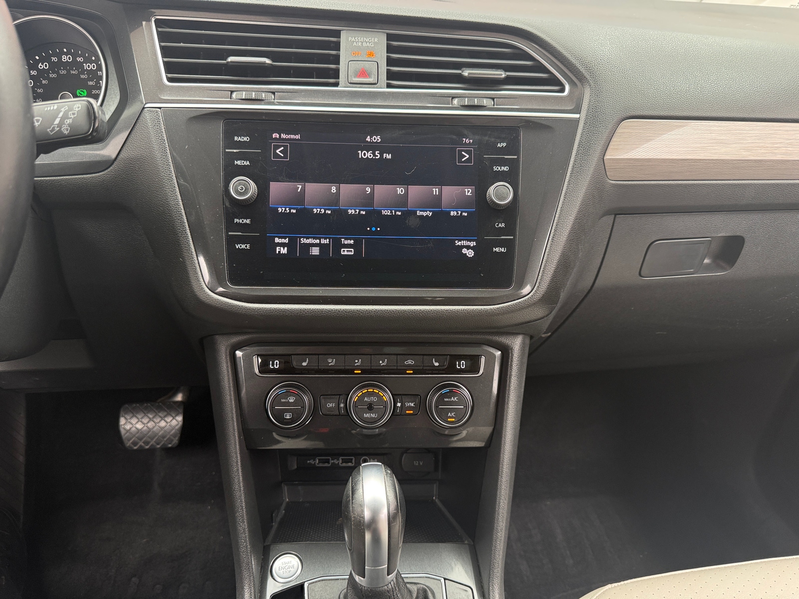 Thumbnail: 2019 Volkswagen Tiguan - 3