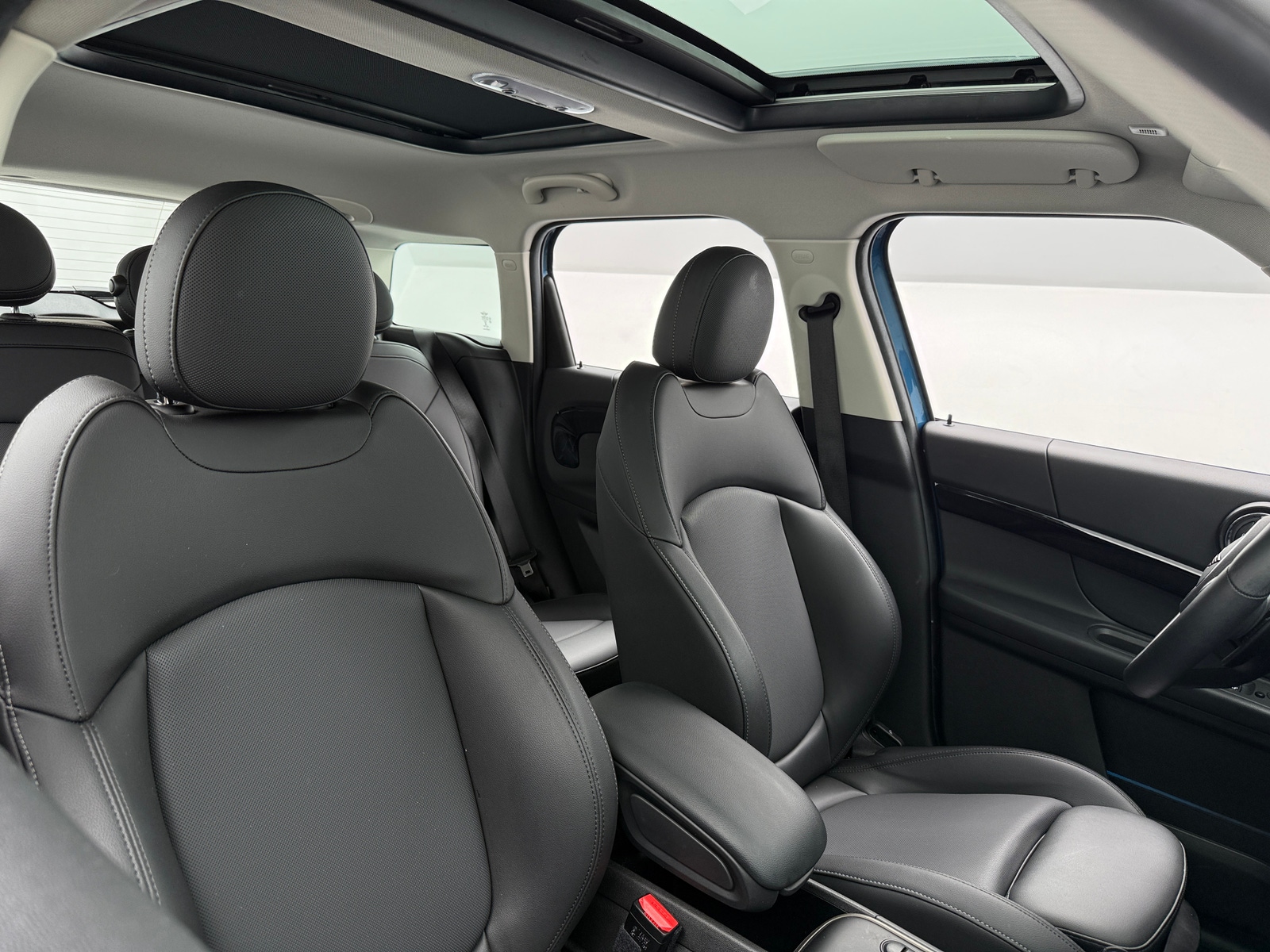Thumbnail: 2022 MINI Cooper Countryman - 2
