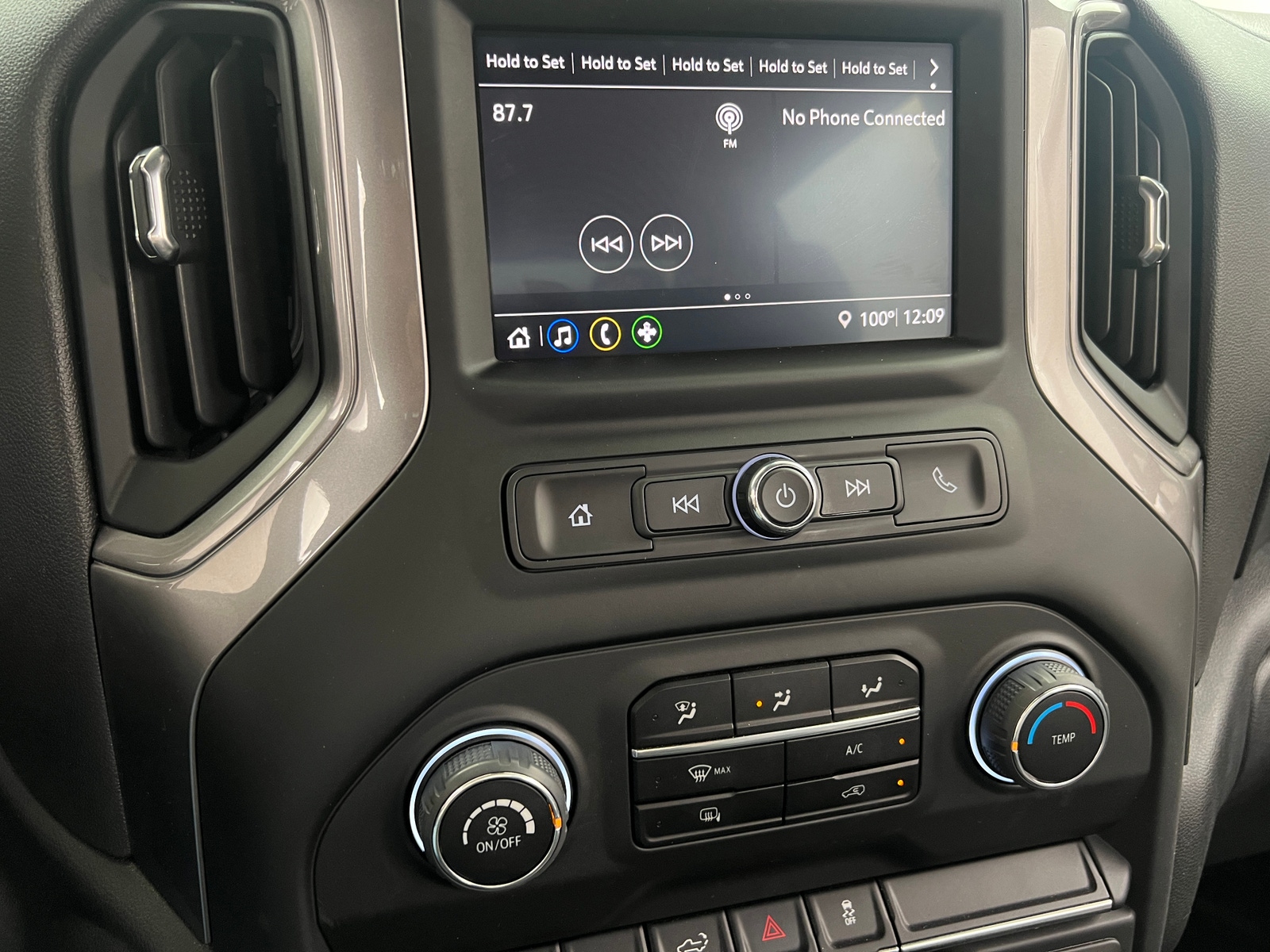 Thumbnail: 2024 Chevrolet Silverado 3500 - 3