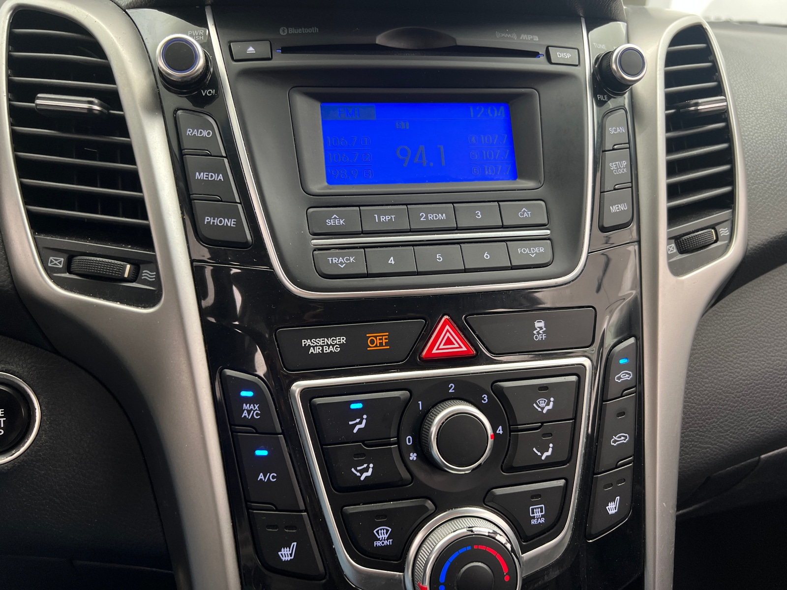 Thumbnail: 2014 Hyundai Elantra - 4