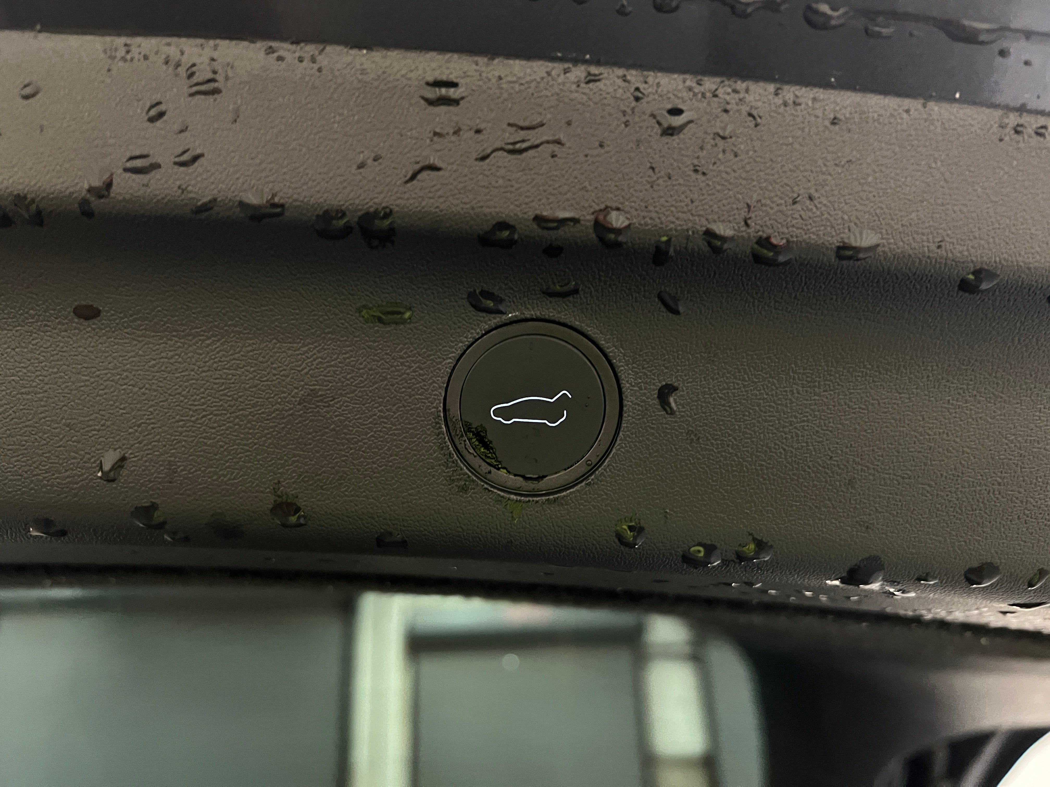 Used 2024 Tesla Model Y Long Range with VIN 7SAYGDEE6RF059100 for sale in Oak Creek, WI