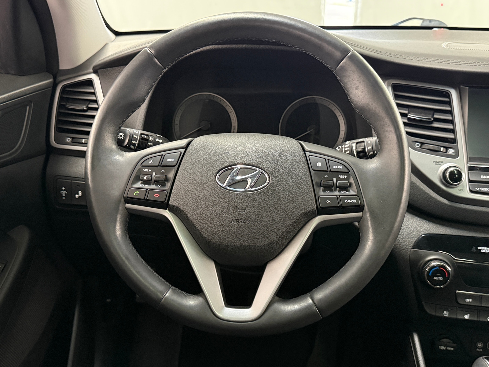 Thumbnail: 2018 Hyundai Tucson - 4