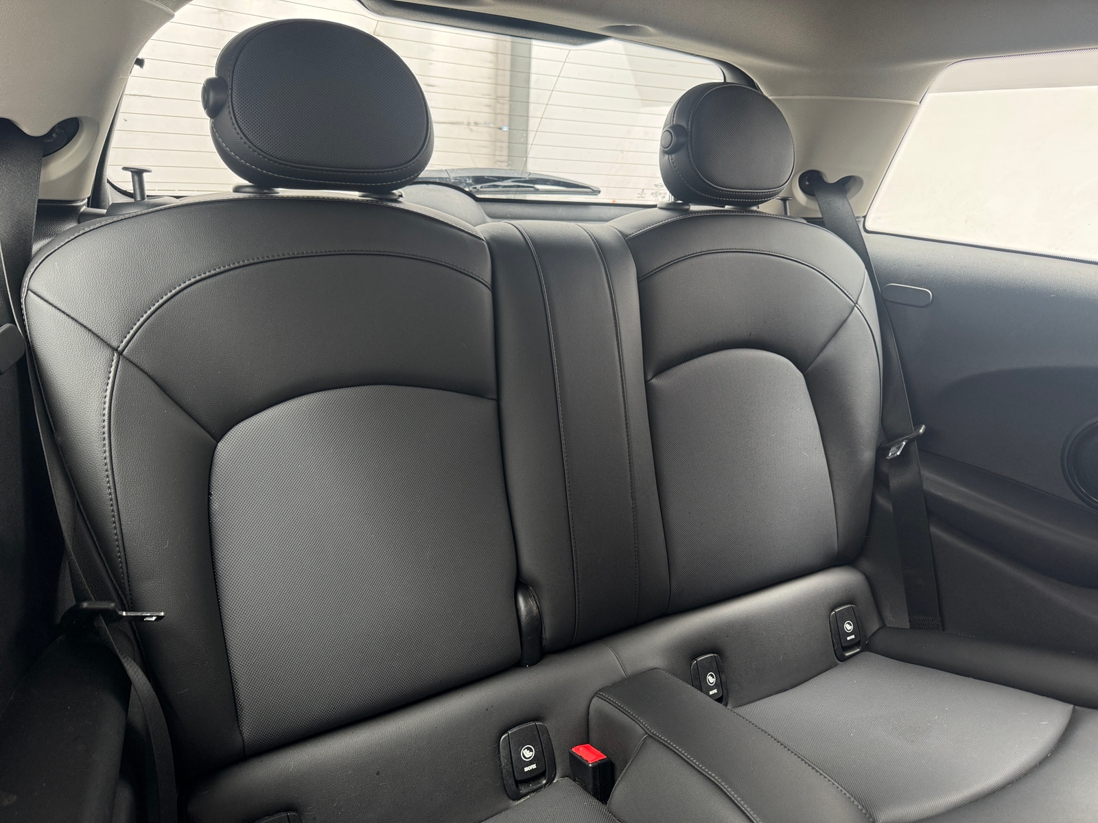 Thumbnail: 2019 MINI Cooper Hardtop - 5