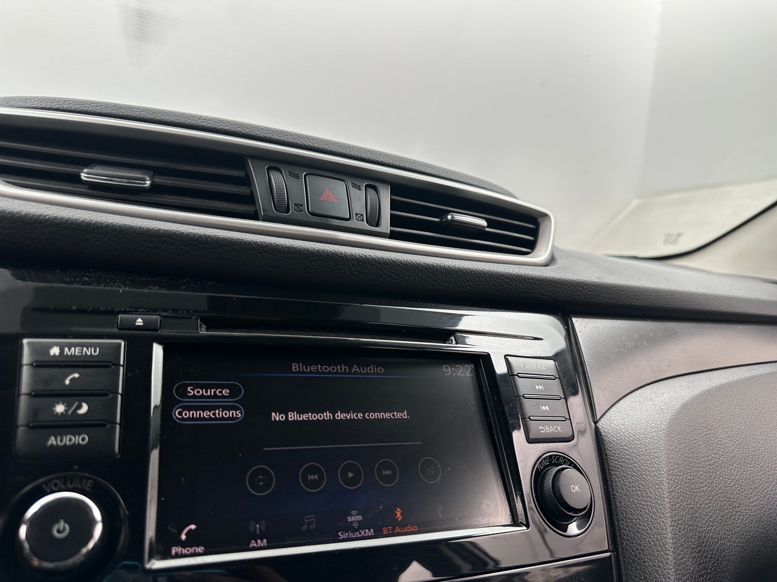 Thumbnail: 2021 Nissan Rogue Sport - 4