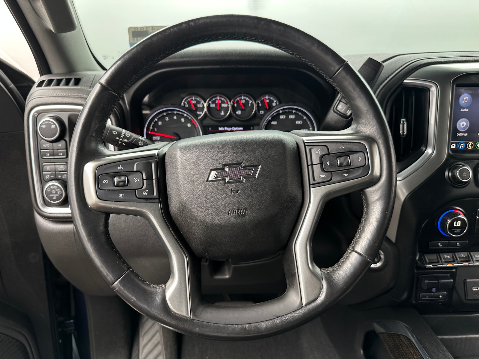 Thumbnail: 2019 Chevrolet Silverado 1500 - 5