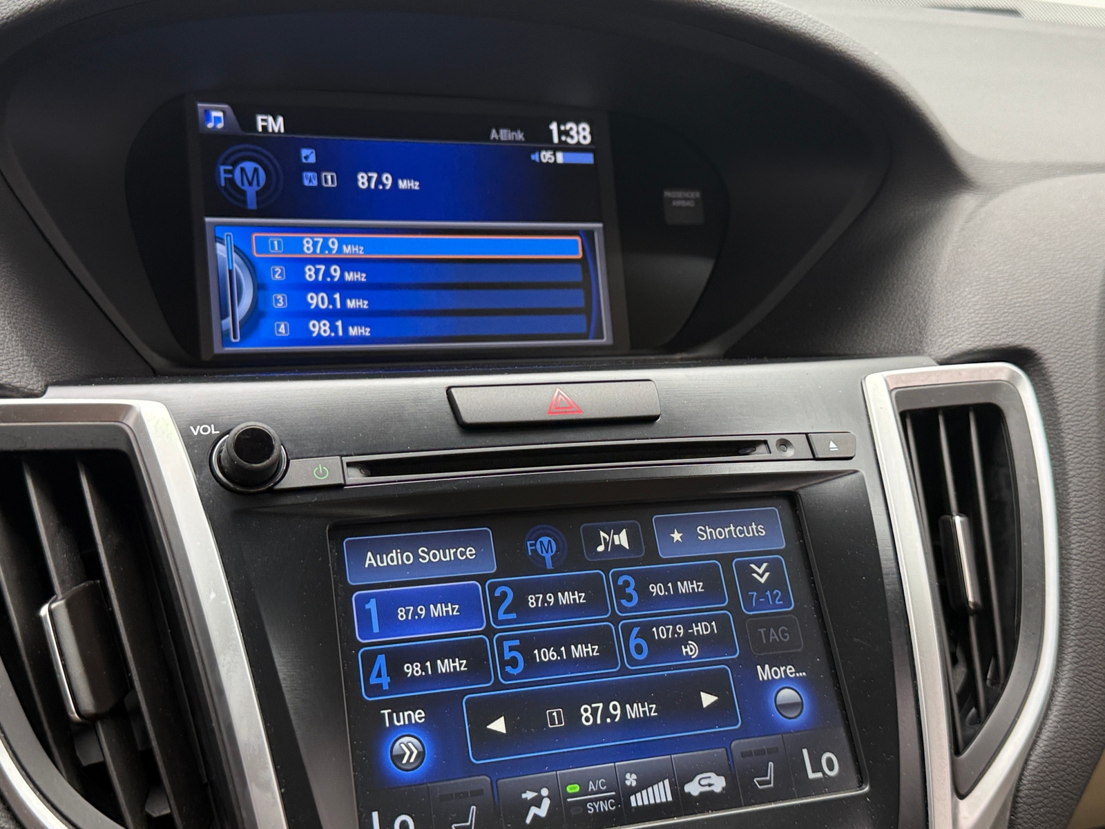 Thumbnail: 2015 Acura TLX - 3