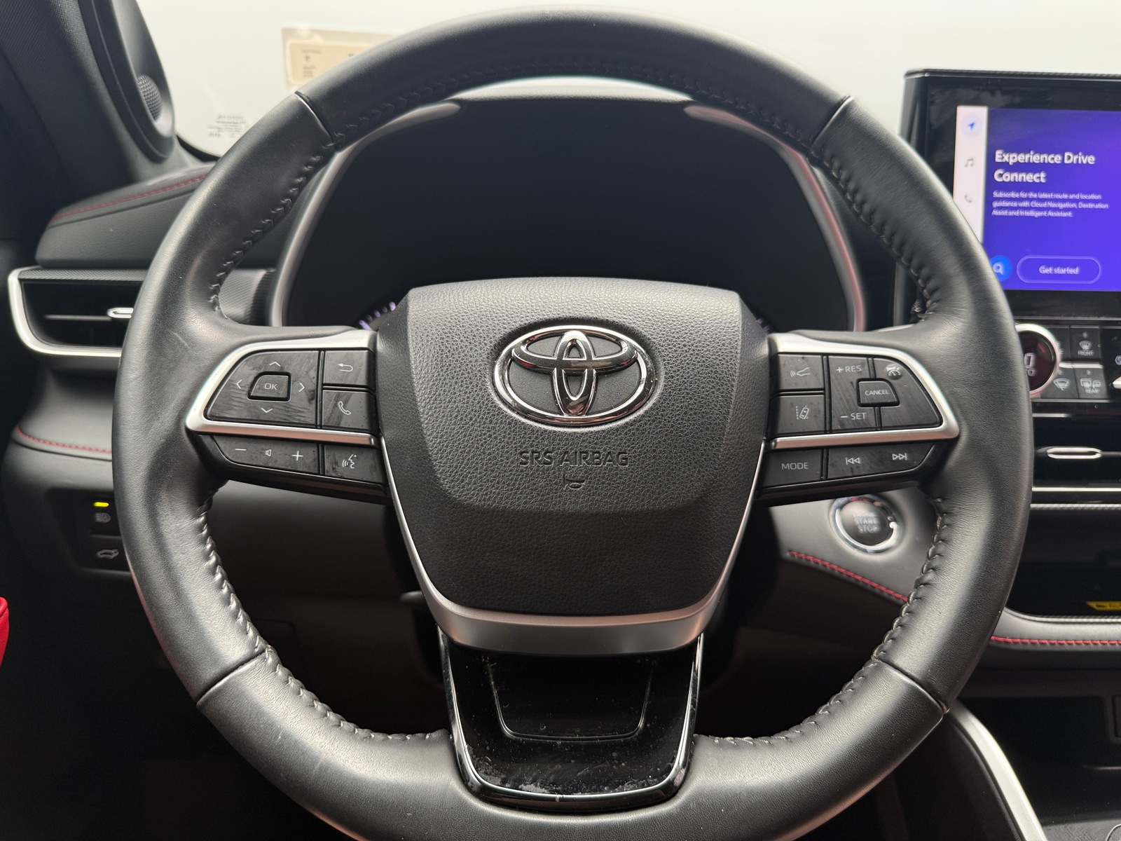 Thumbnail: 2023 Toyota Highlander - 4