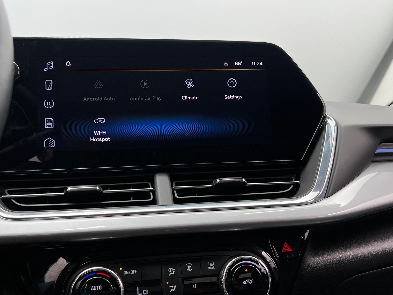 Thumbnail: 2025 Chevrolet Trax - 4