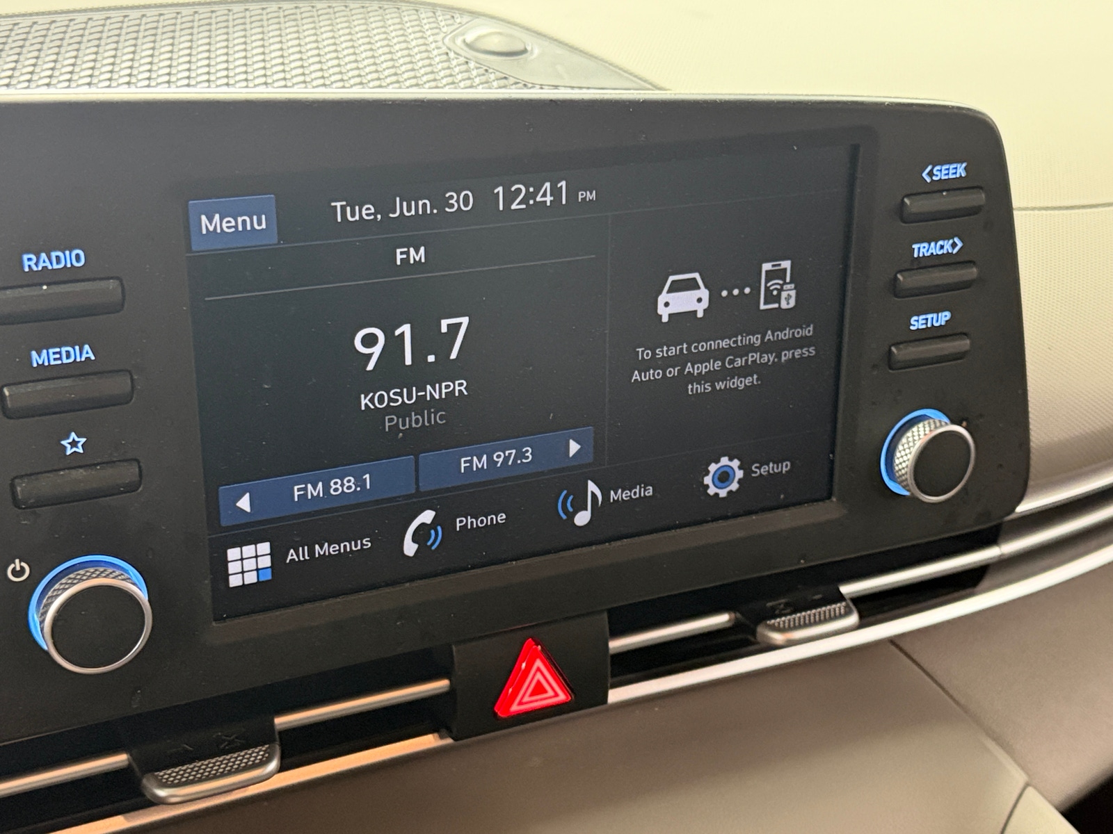 Thumbnail: 2025 Hyundai Elantra - 4